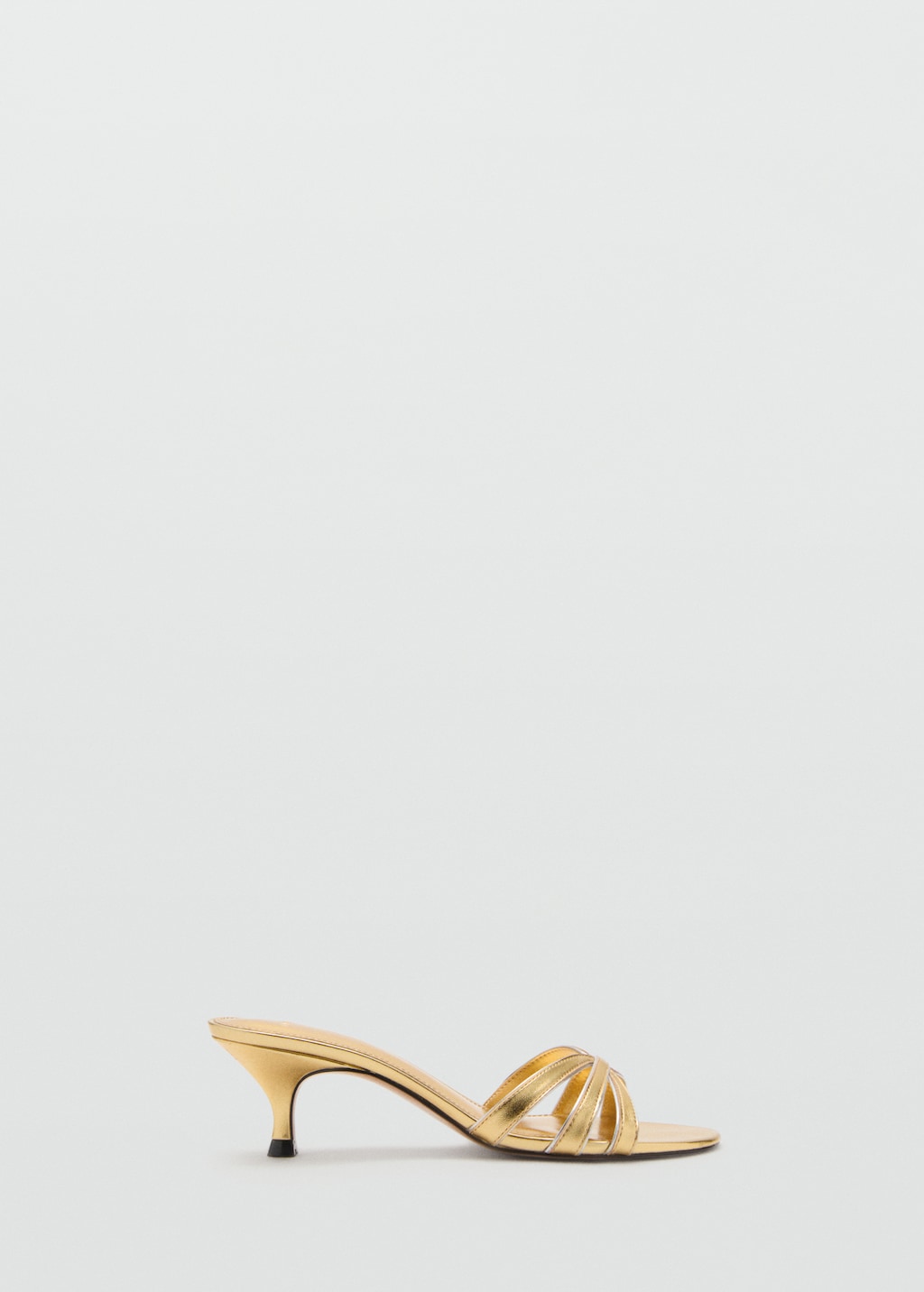 Kitten heel sandals with straps