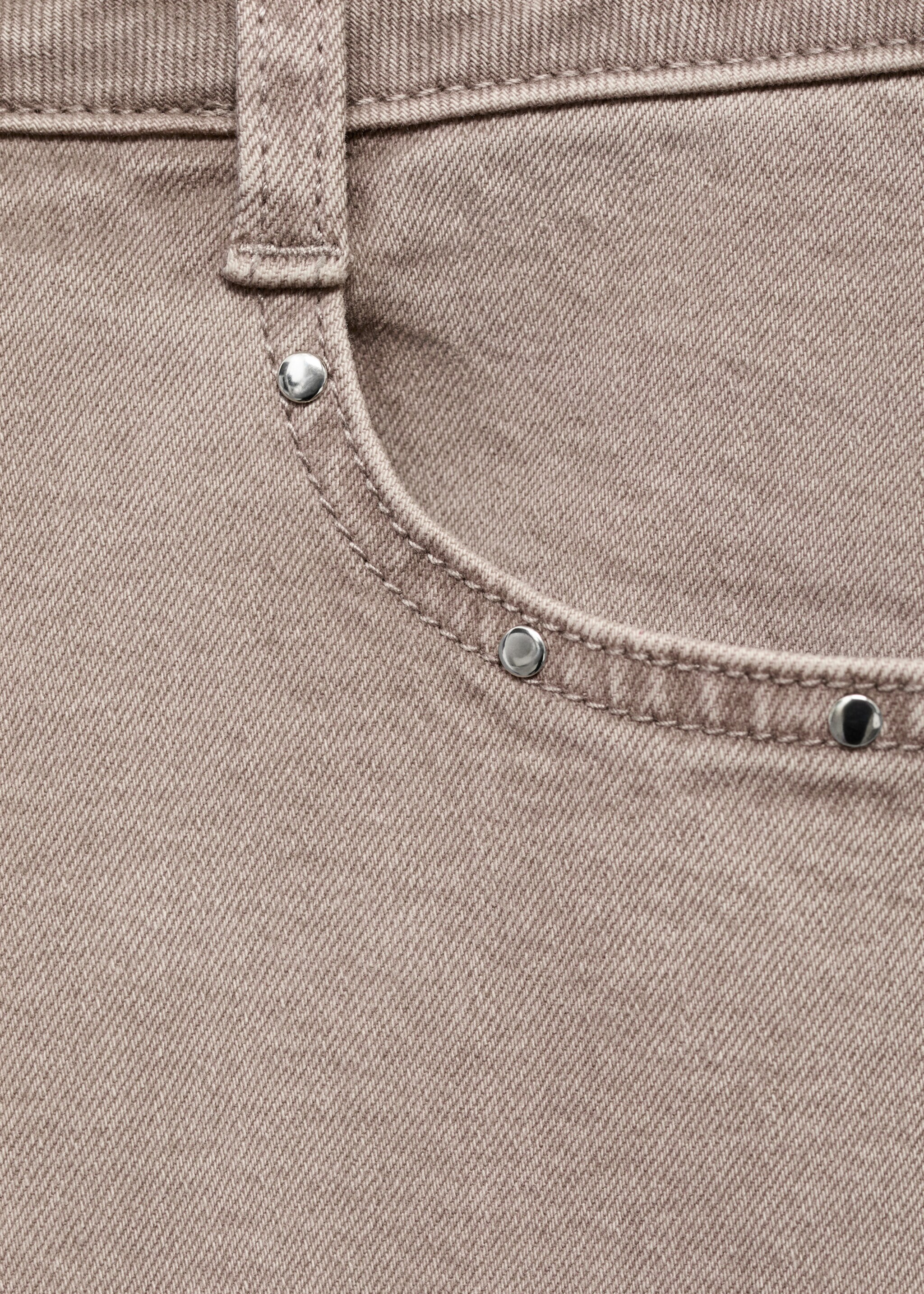 Jean taille basse à clous - Détail de l'article 8