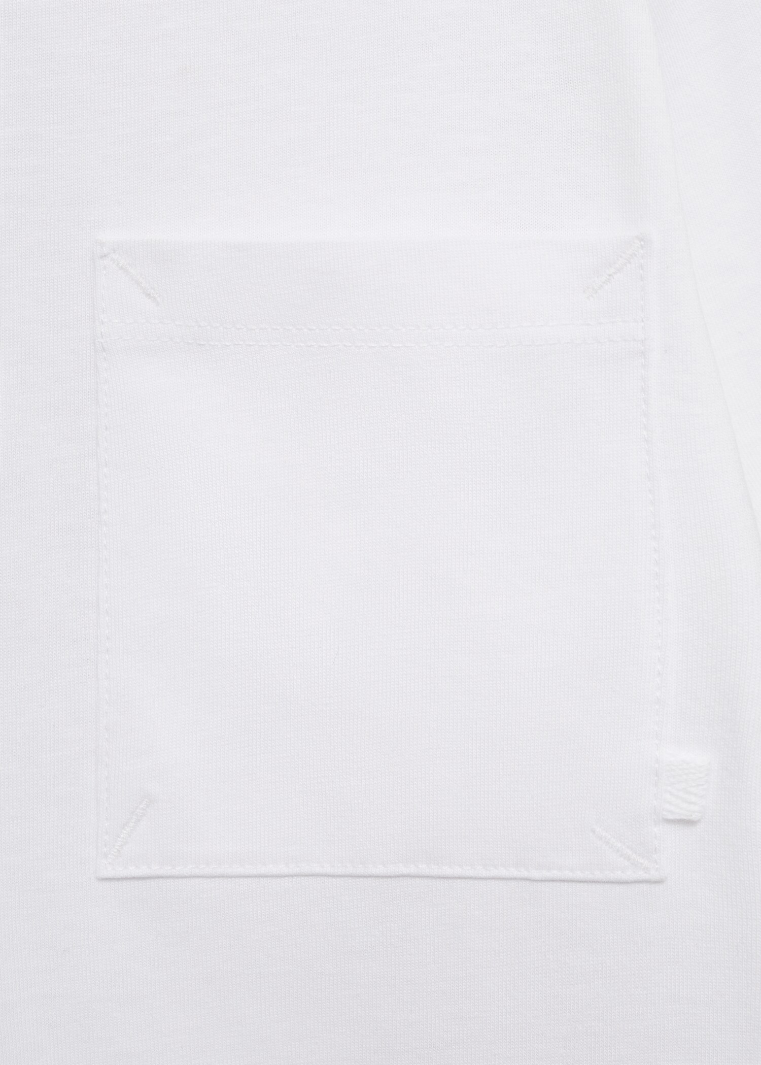 T-shirt de manga comprida com bolso - Pormenor do artigo 0
