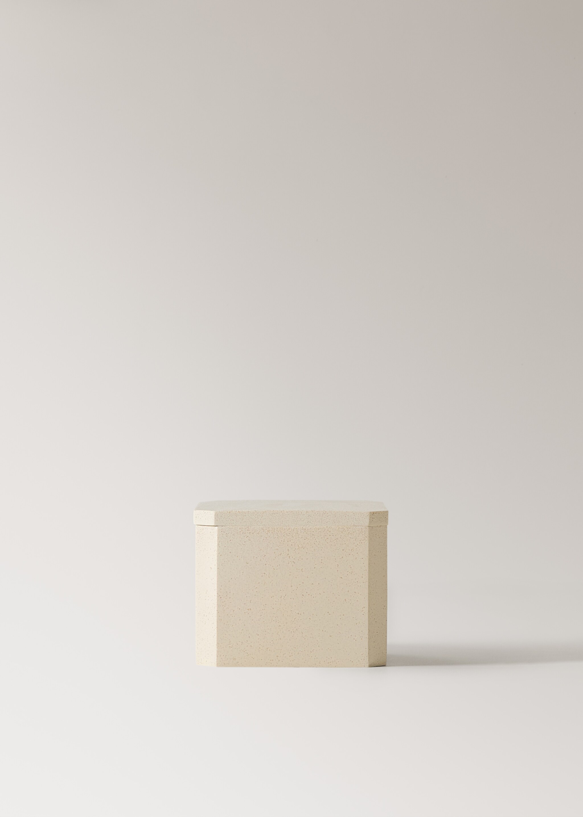 Square resin bath jar - Προϊόν χωρίς μοντέλο, Άμμος. Ref: 17072919-00.