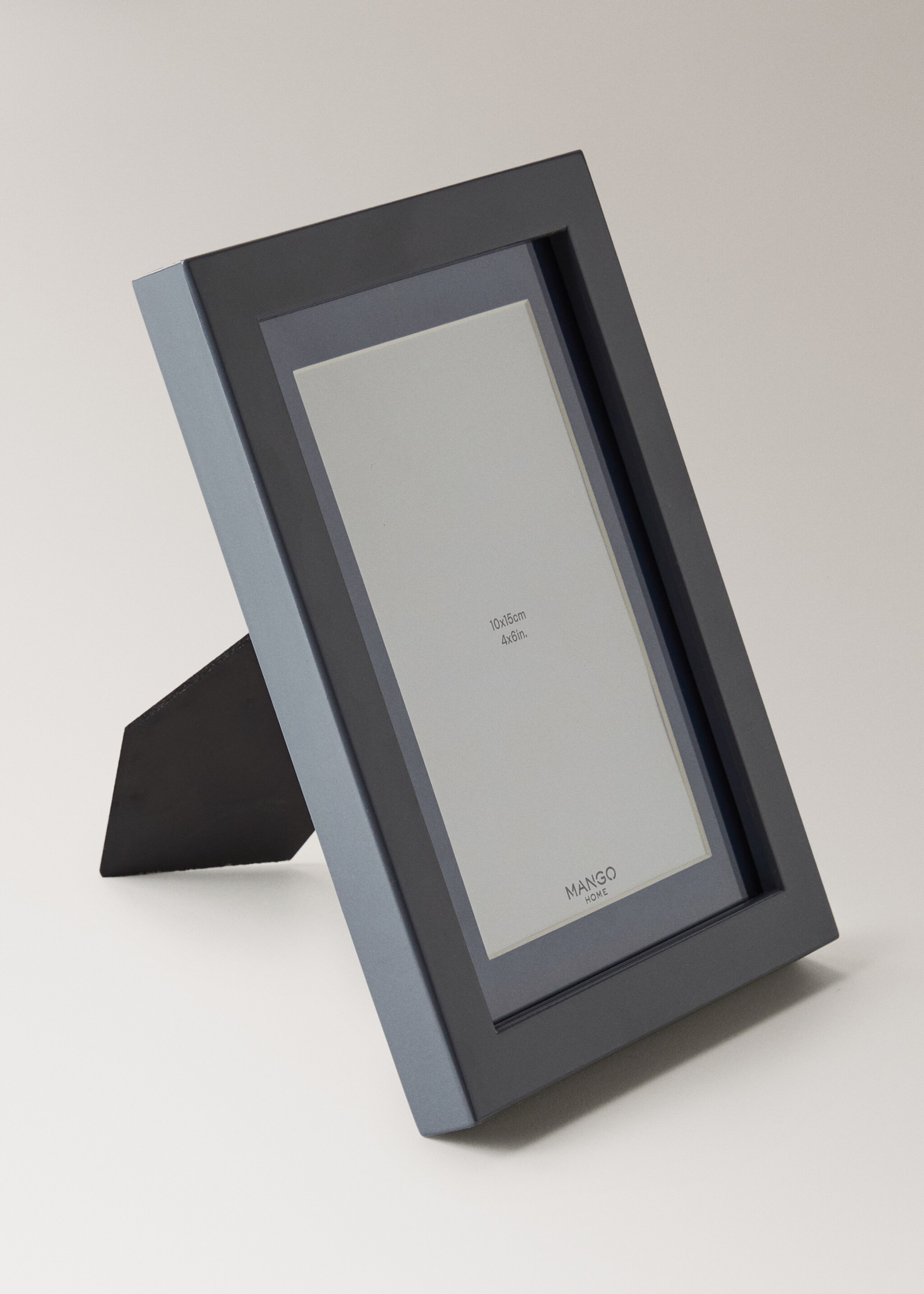Medium coloured lacquered frame - Details of the article 1, Grey. Ref: 17072927-00.