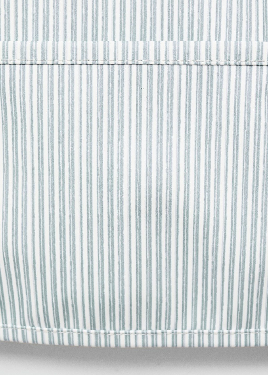 Two-tone striped bib