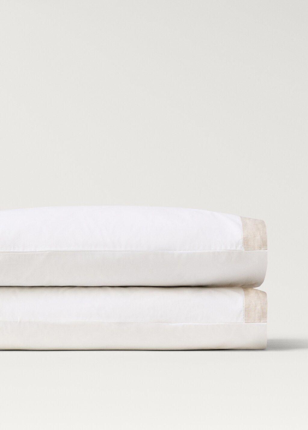 Two cotton percale pillowcases with linen border 50x75 cm