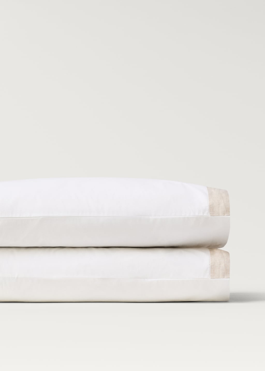 Two cotton percale pillowcases with linen border 50x75 cm
