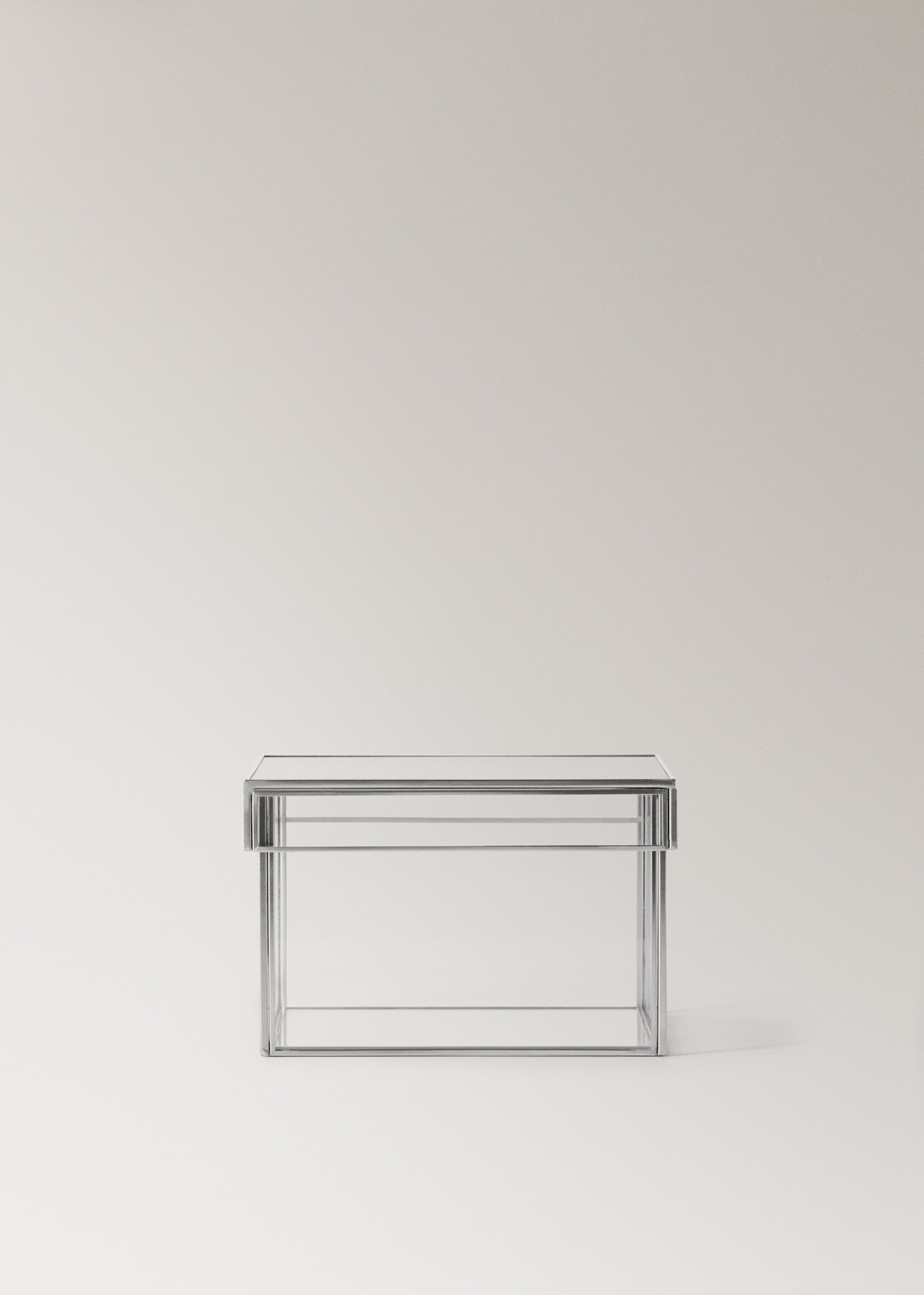 Small square metal box - Article without model