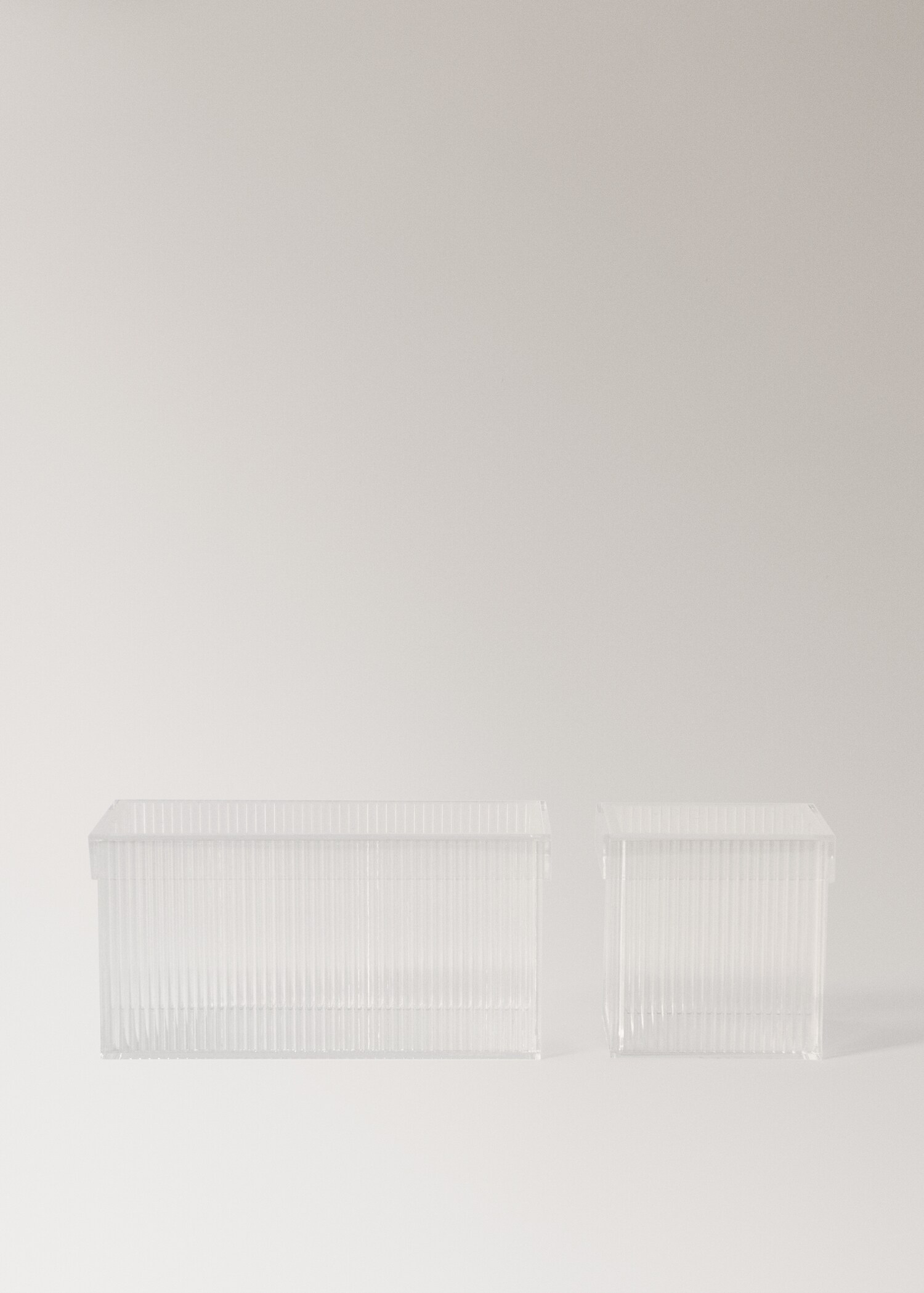 Small transparent box - Details of the article 3