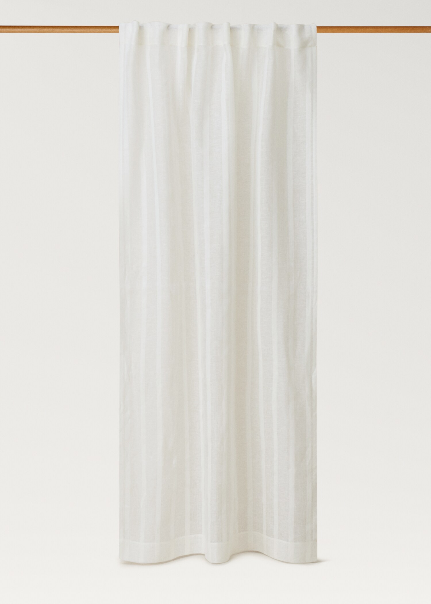 Linen curtain with striped design - Article without model
