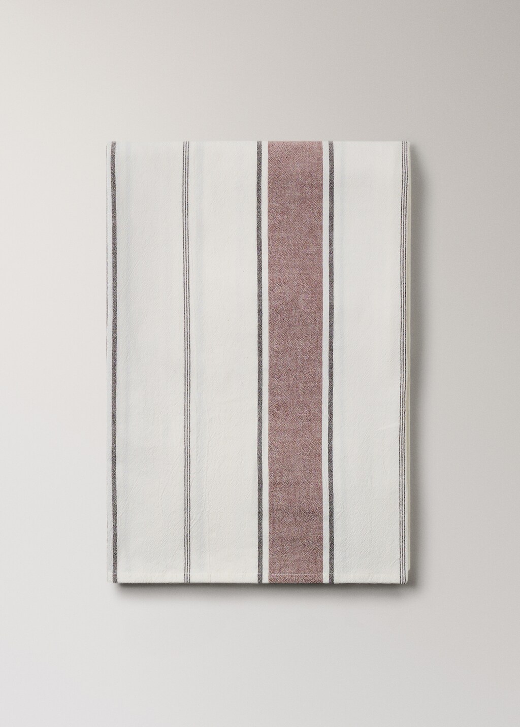 Cotton striped tablecloth for 6 to 8 diners