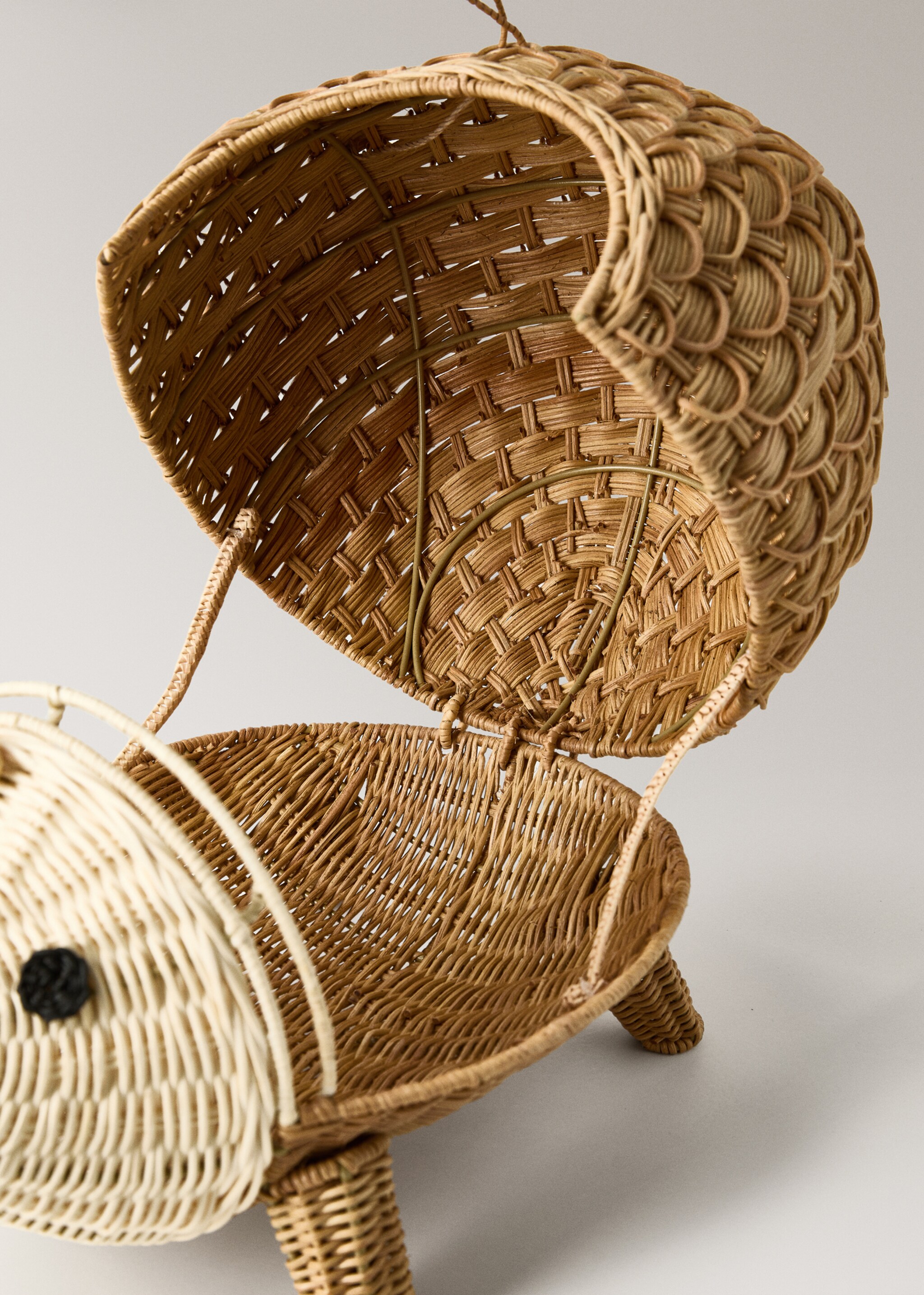 Rattan hedgehog children’s basket - Details of the article 3, Brown. Ref: 17073321-00.