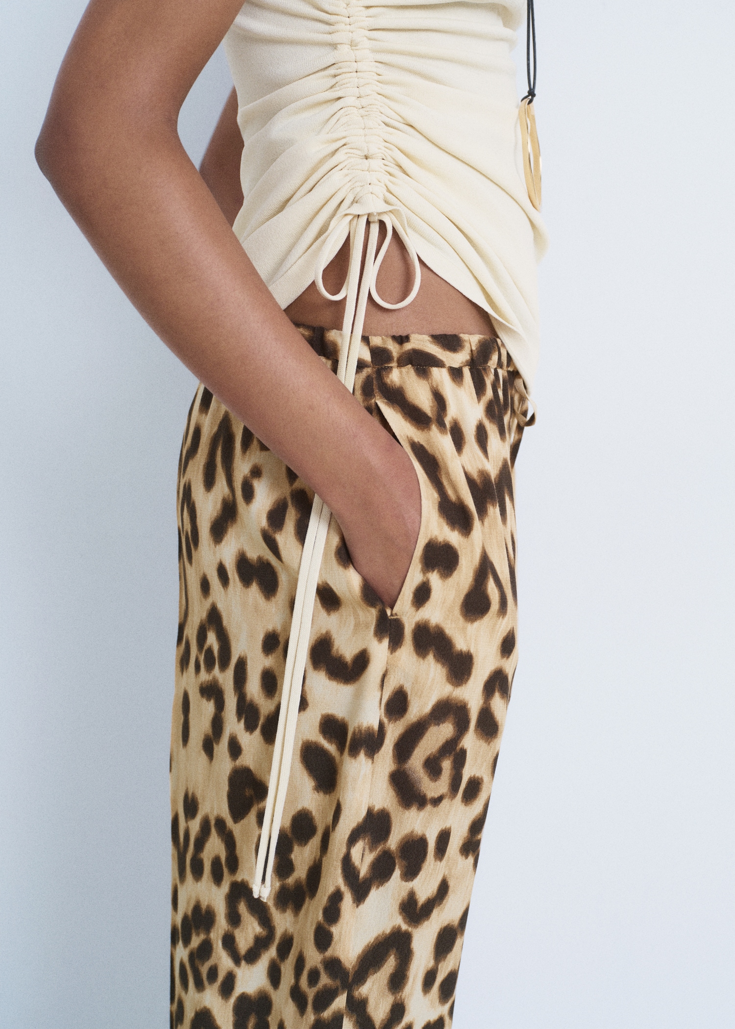 Fluid animal- print trousers - Details of the article 2