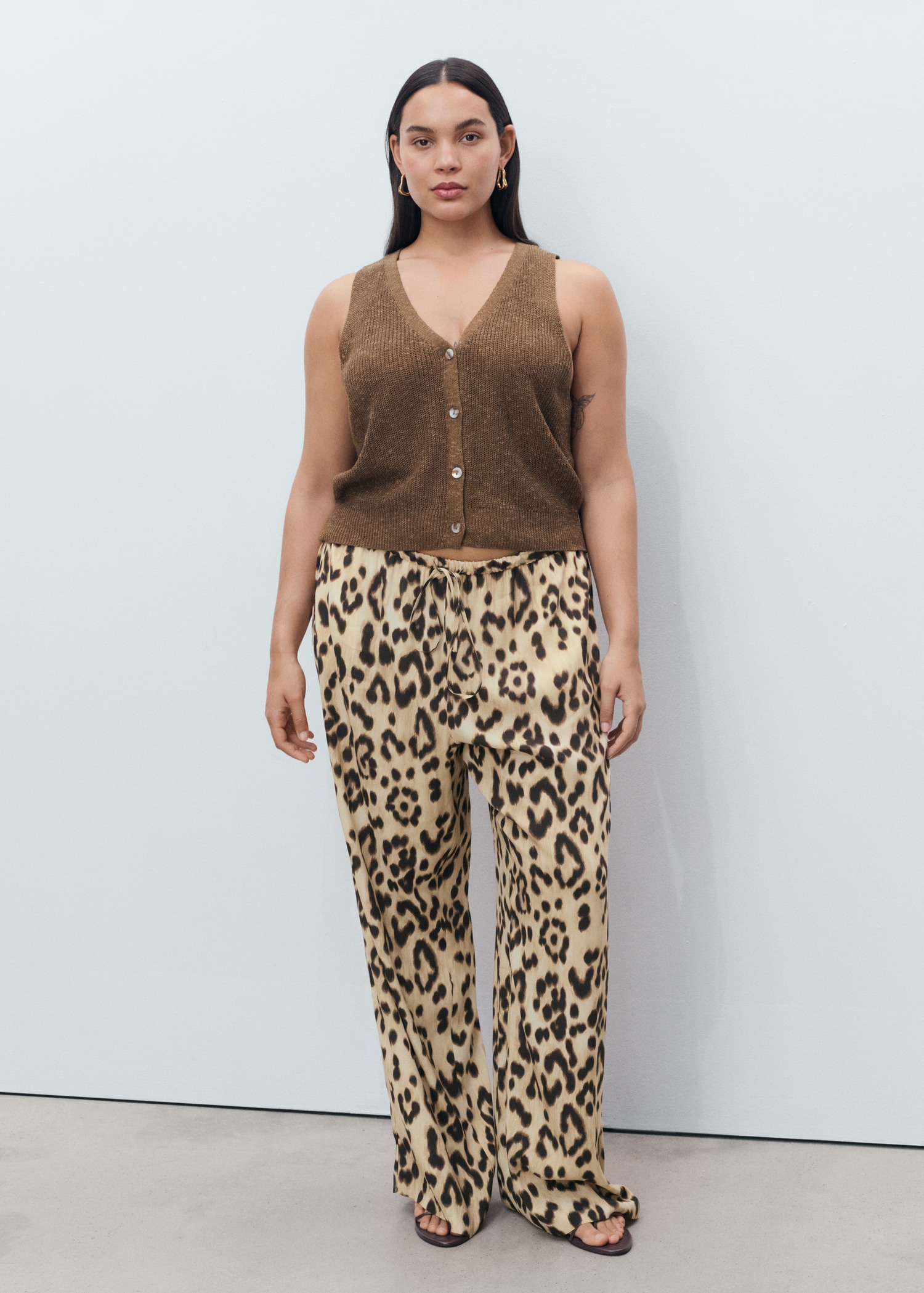 Fluid animal- print trousers - Details of the article 3