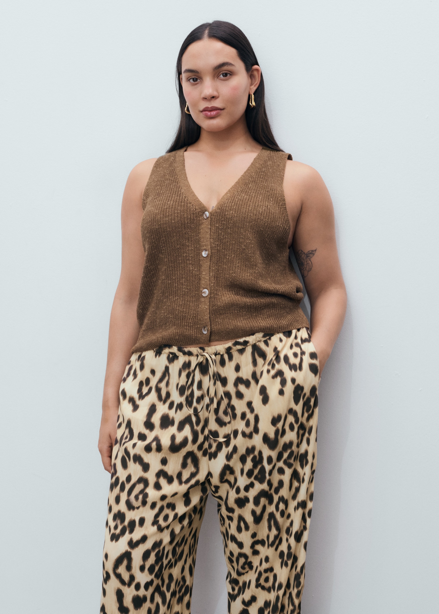 Fluid animal- print trousers - Details of the article 5