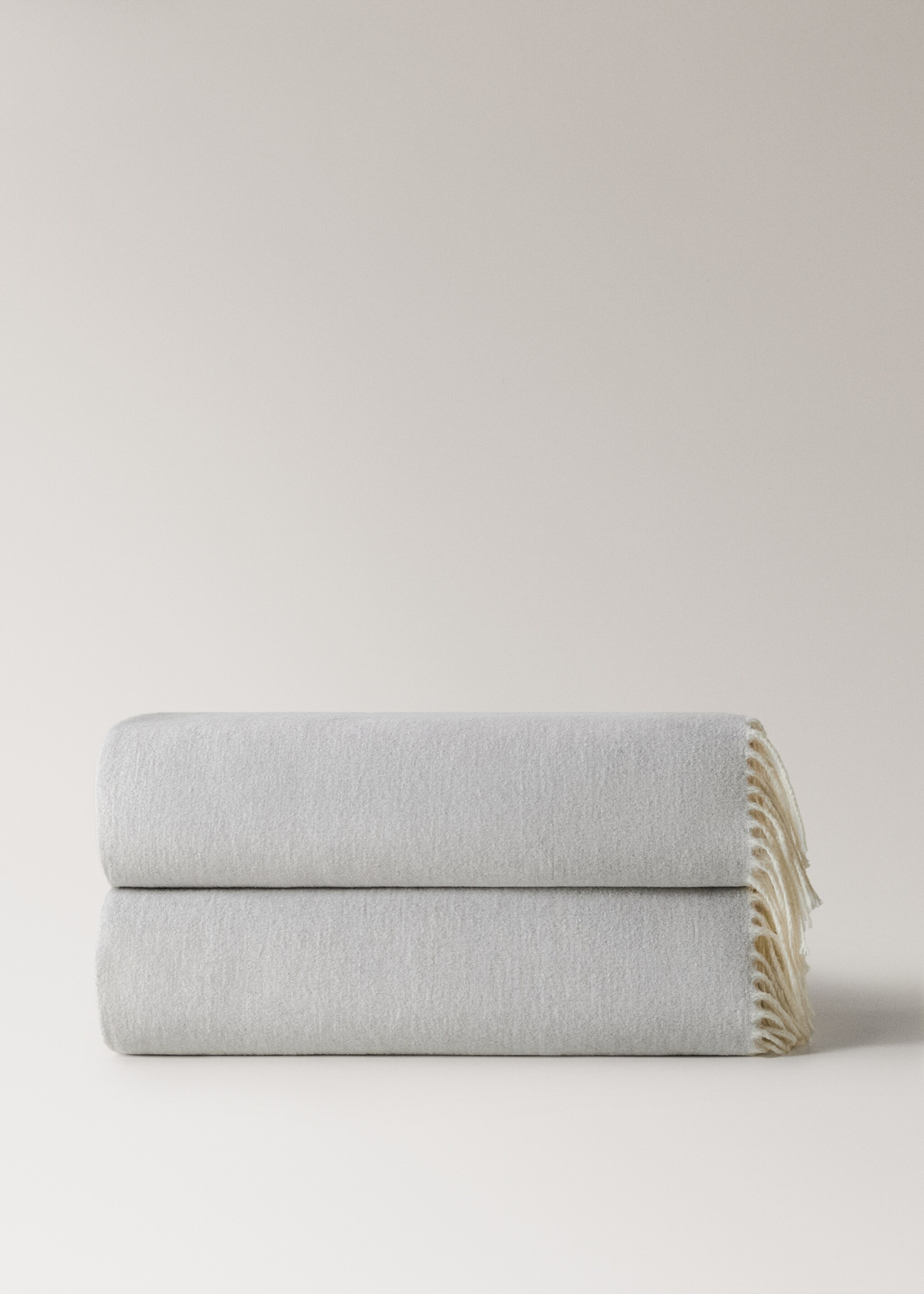 Couverture coton double face à franges - Article sans modèle, Gris. Ref: 17073335-00.