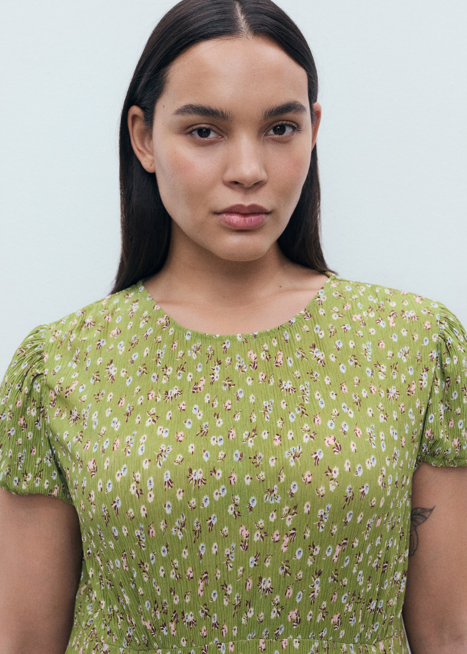 Long floral dress with opening - Details of the article 4