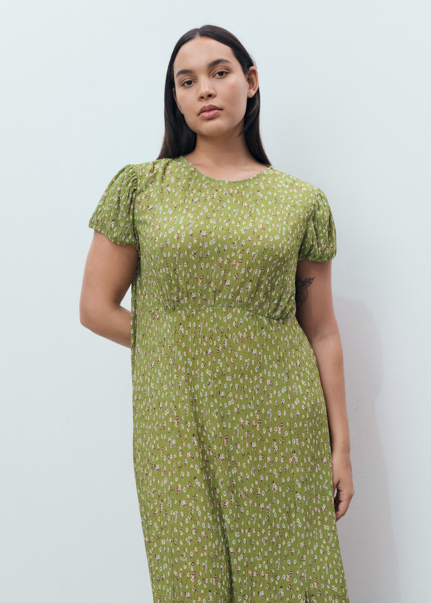 Long floral dress with opening - Details of the article 5