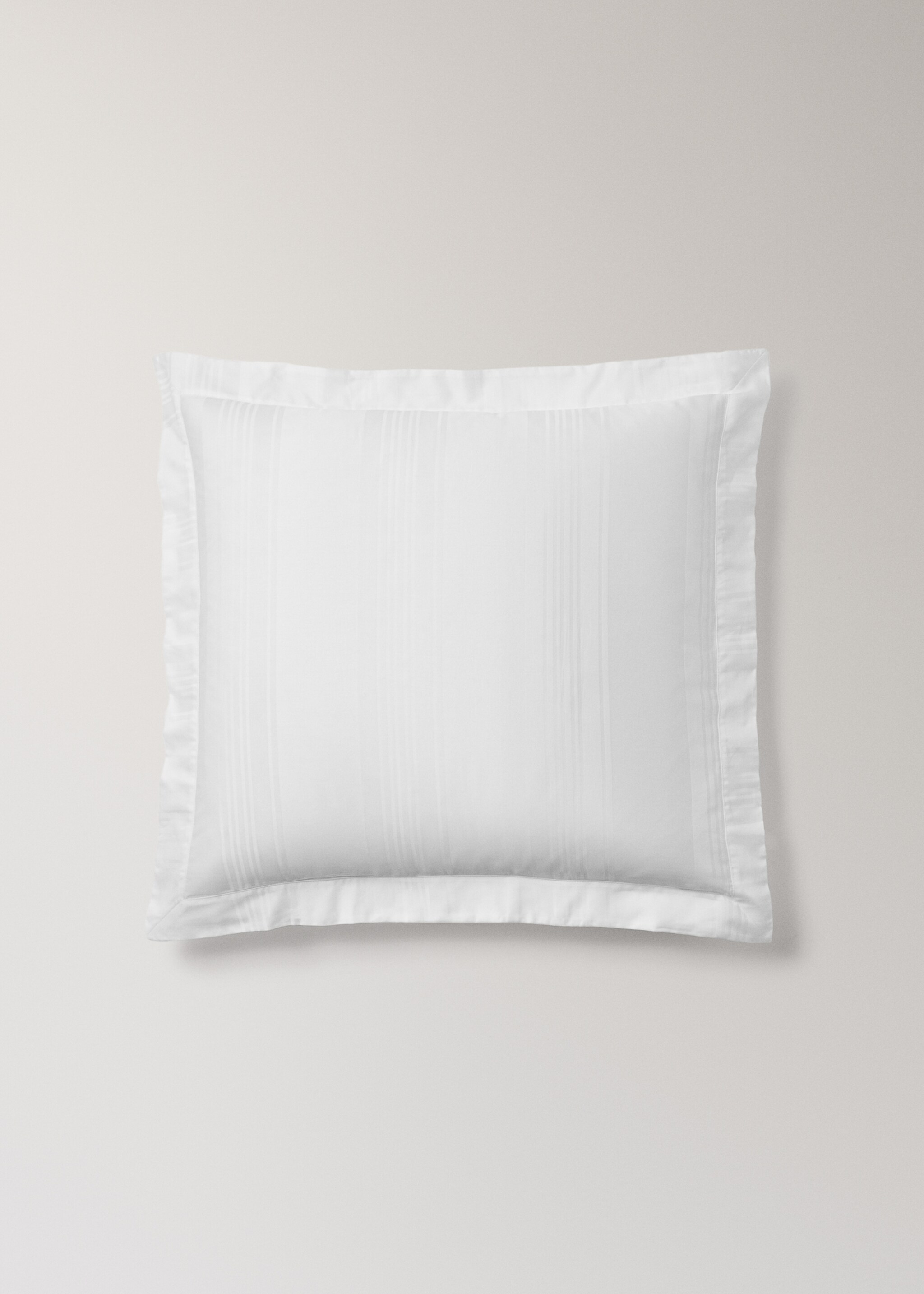 Deux taies d’oreiller coton satin 300 fils rayures 60x60 cm - Article sans modèle