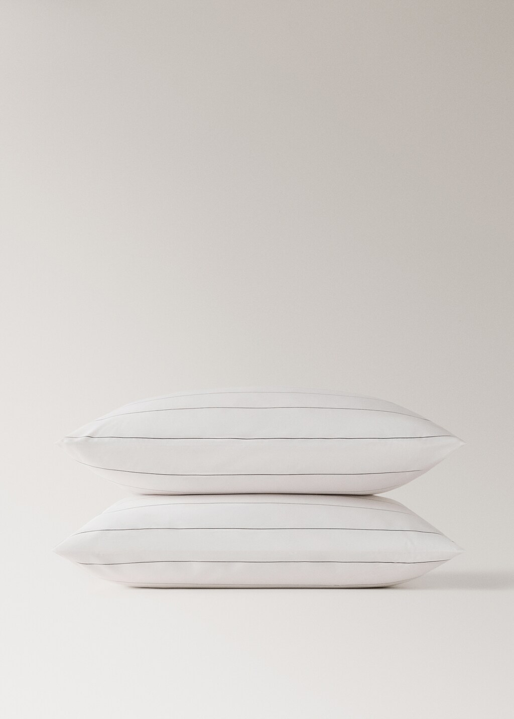Cotton striped pillowcase 60x60 cm