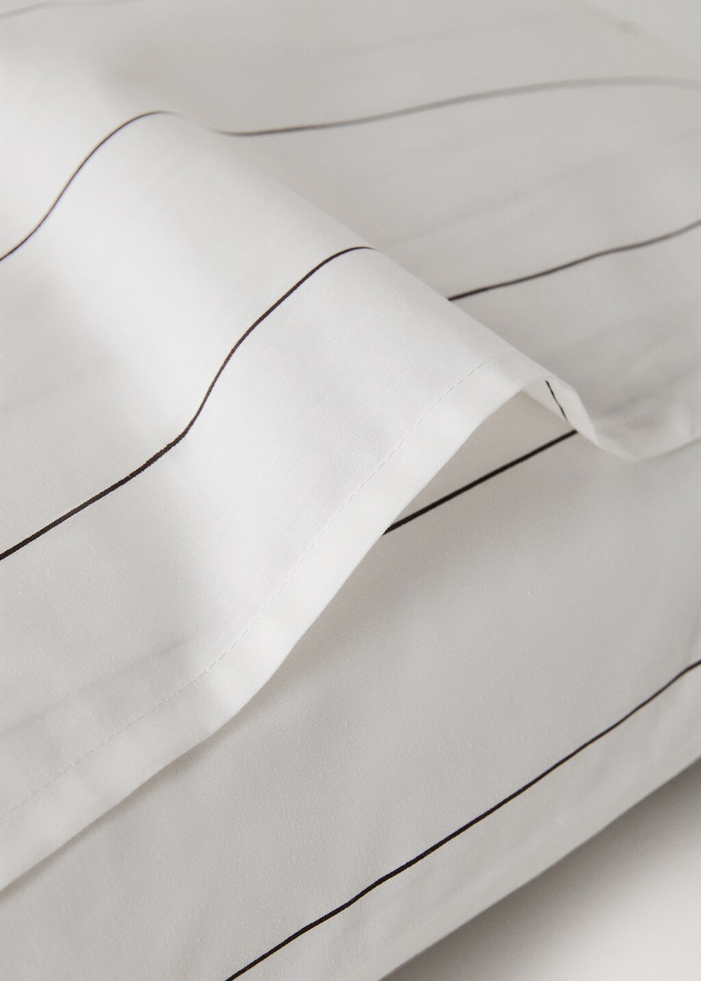 Cotton striped pillowcase 60x60 cm