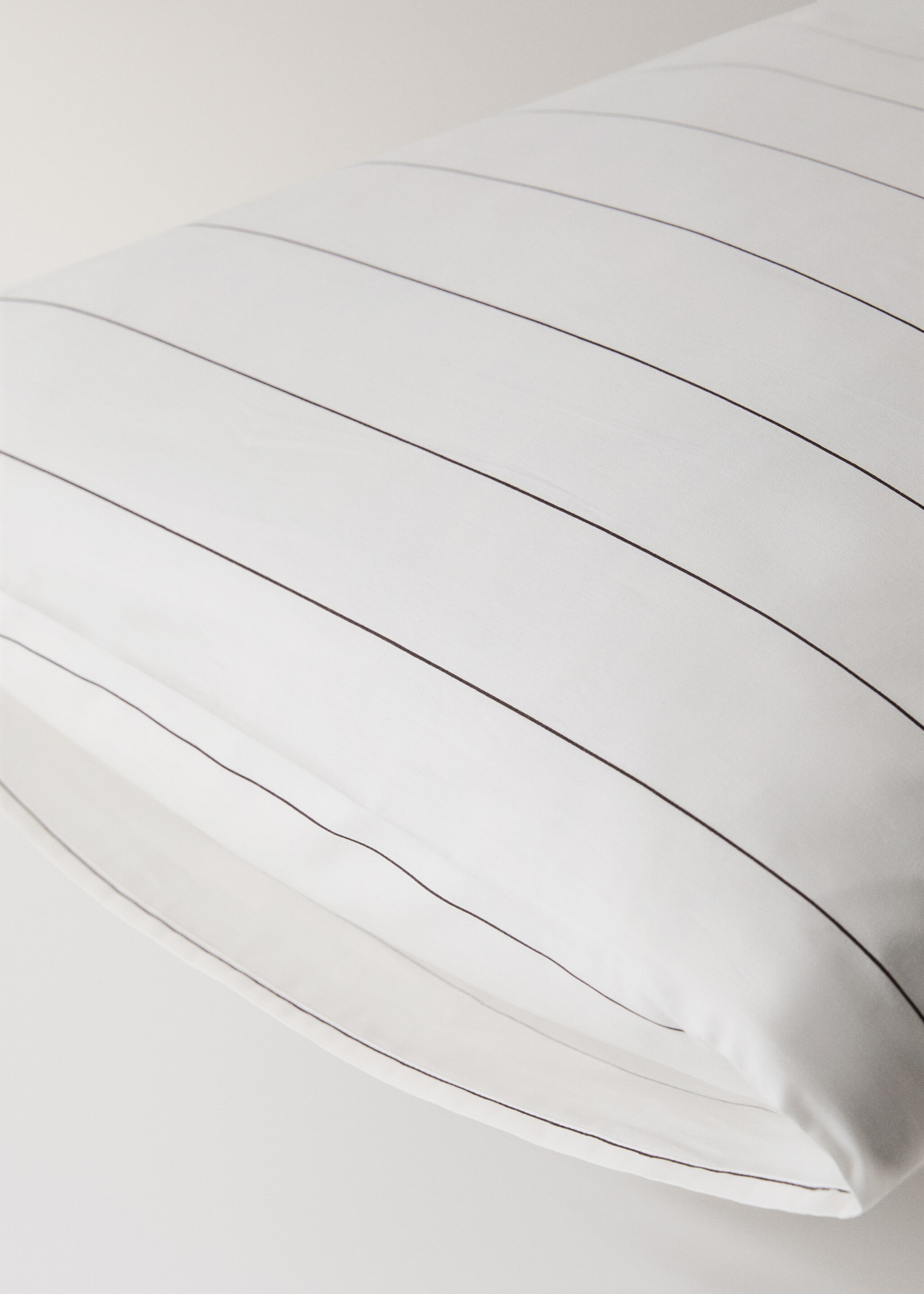 Taie d’oreiller coton rayures 60x60 cm - Détail de l'article 3, Blanc cassé. Ref: 17073812-00.