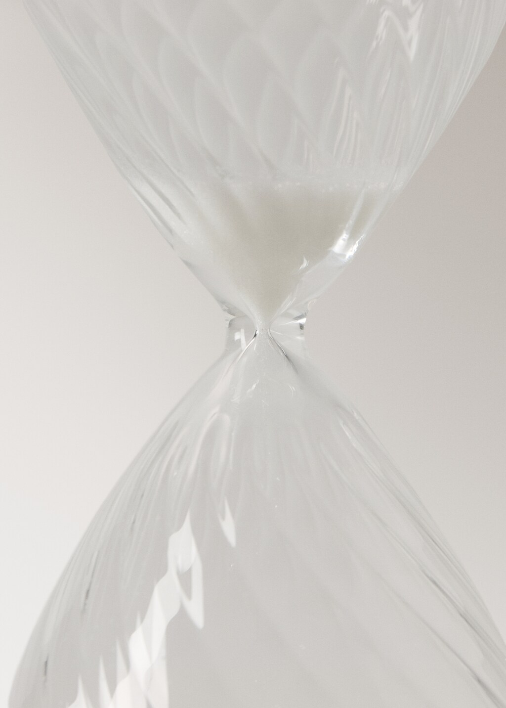 Medium spiral hourglass