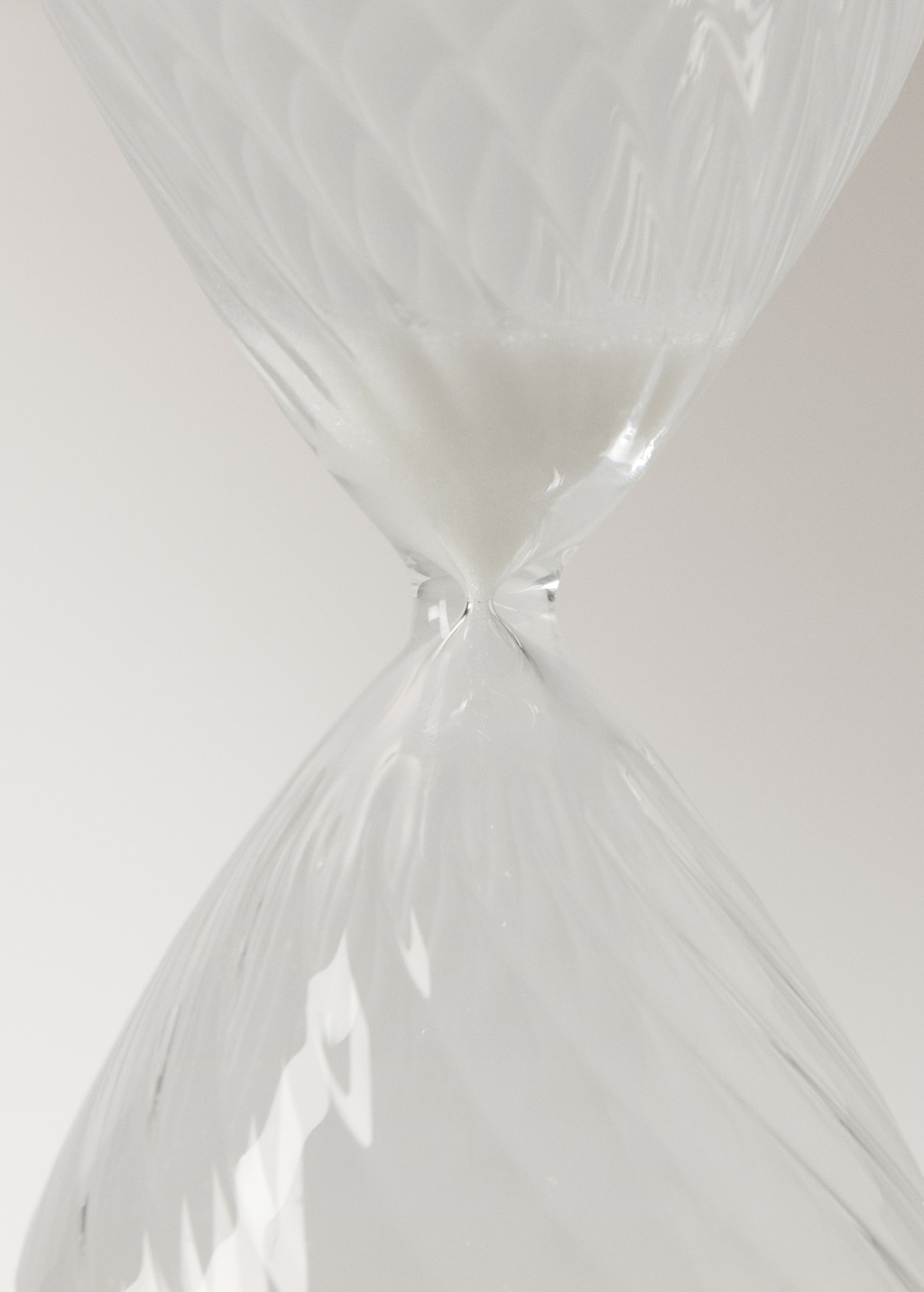 Medium spiral hourglass