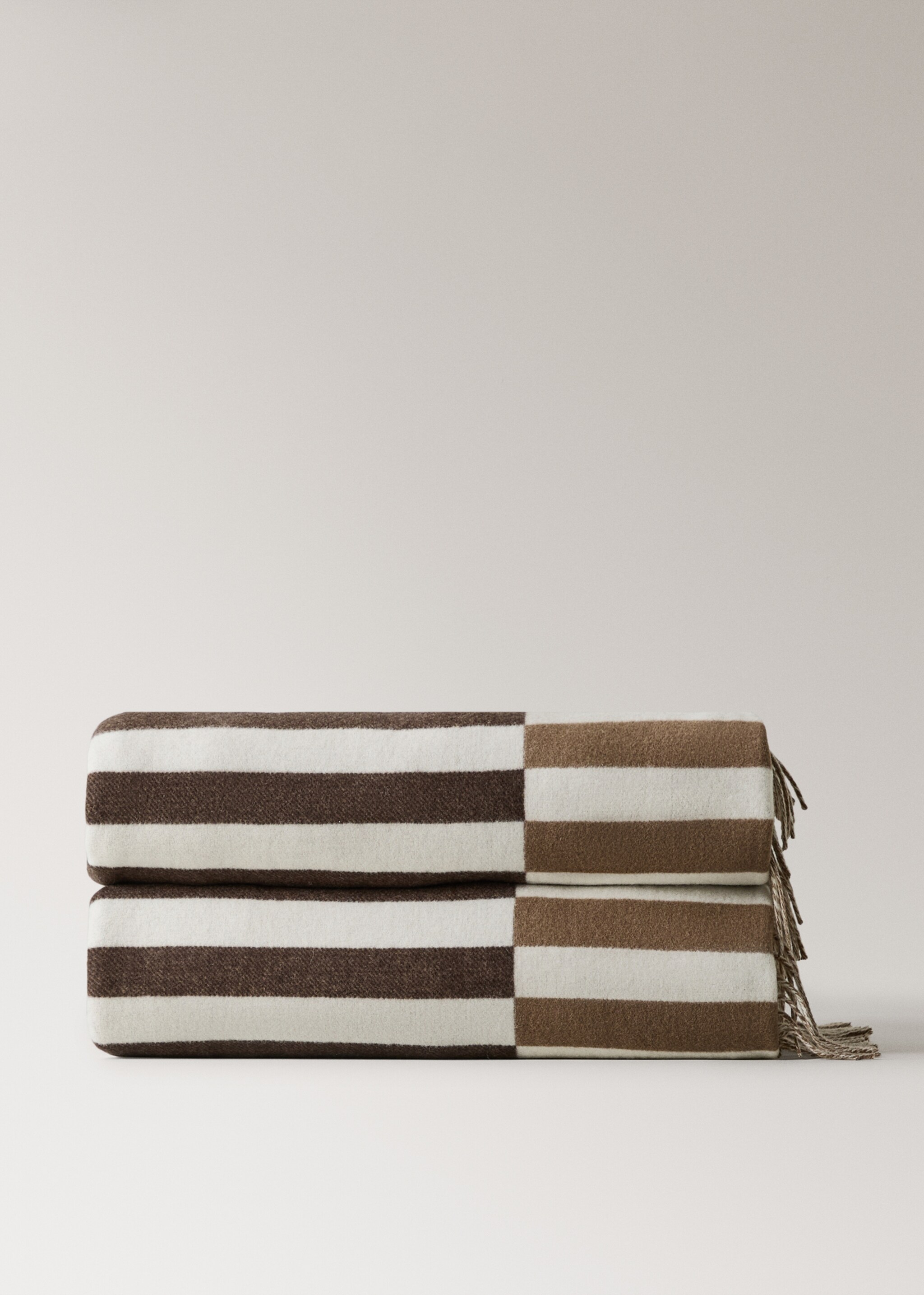 Blanket/plaid juan - Article without model, Chocolate. Ref: 17073818-00.