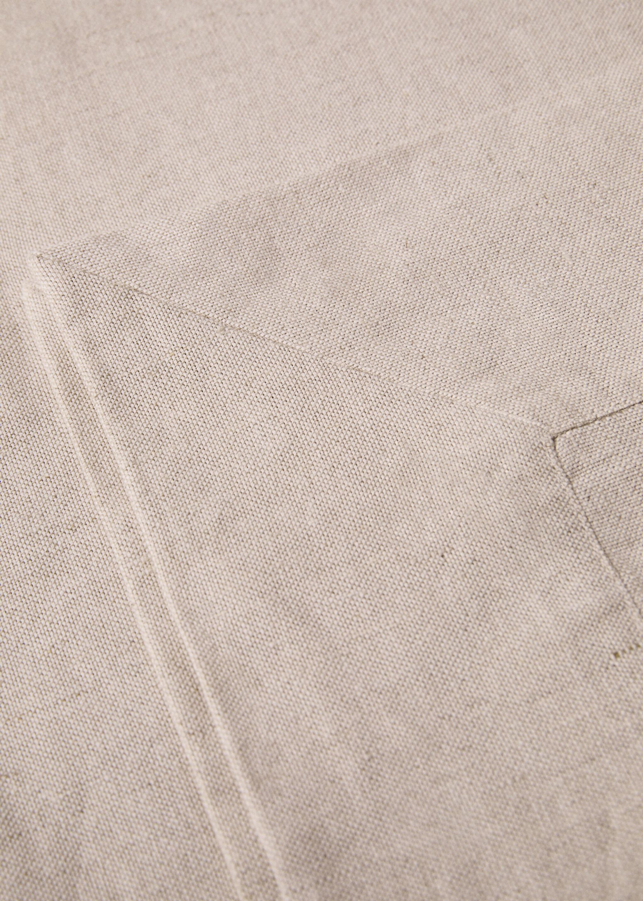 Linen tablecloth for 6 to 8 diners - Details of the article 1