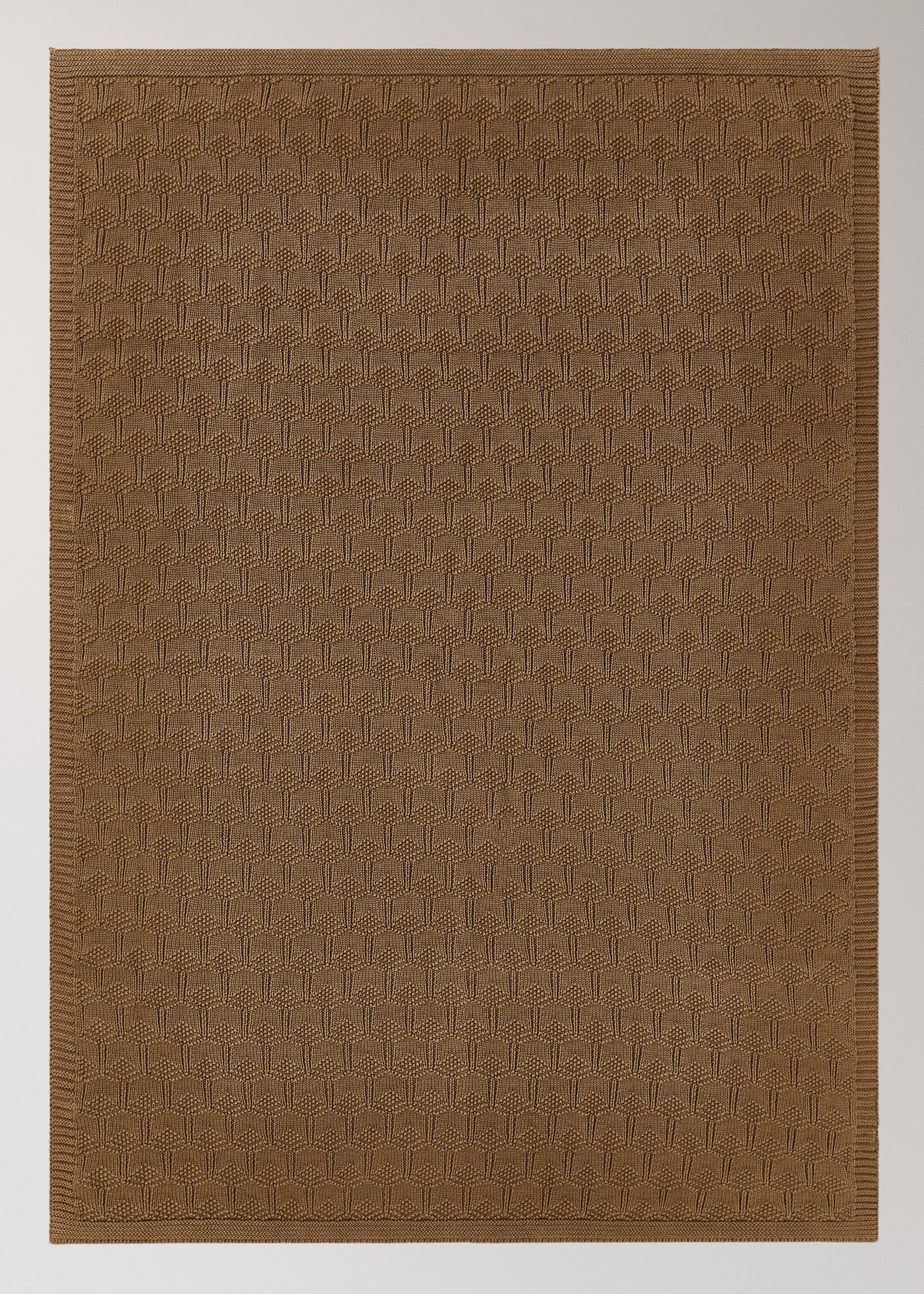 Blanket/plaid luka - Details of the article 3, Medium Brown. Ref: 17073827-00.