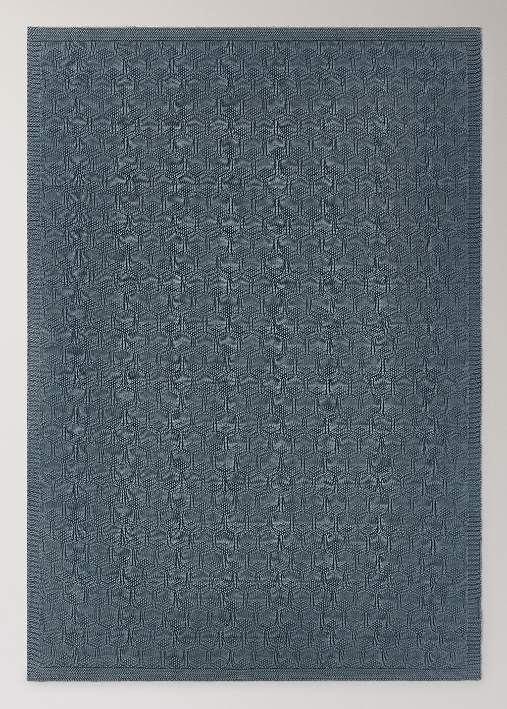 100% cotton children's blanket with eyelet detail