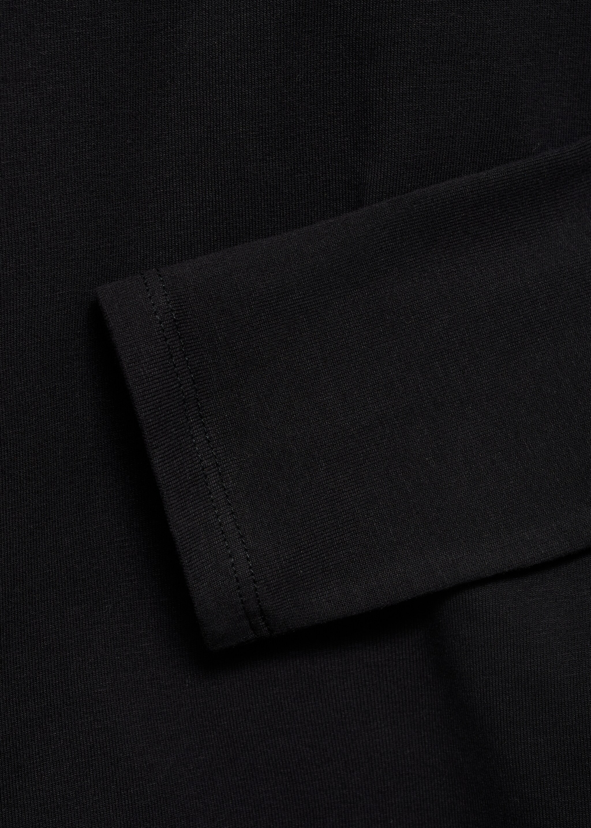 Turtleneck long-sleeved t-shirt - Details of the article 0