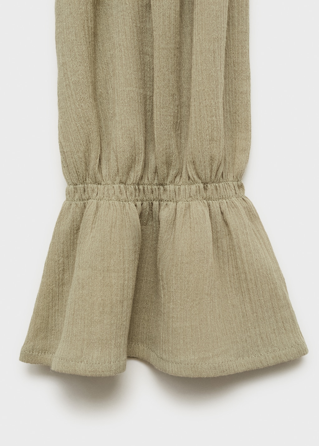 Ruched blouse with ruffles