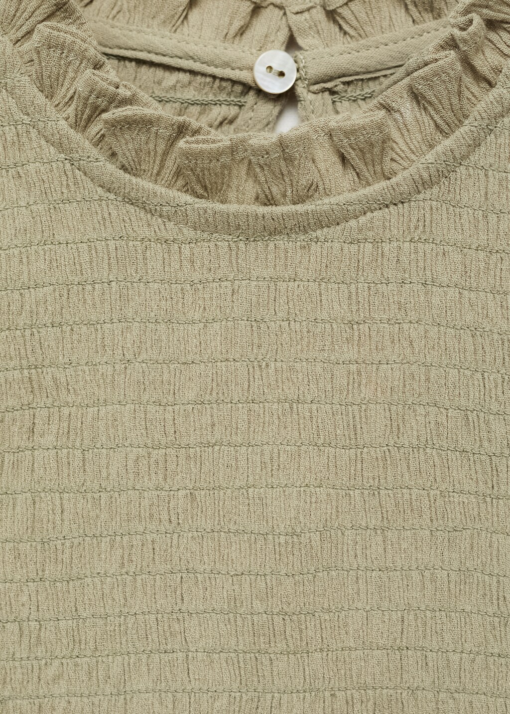 Ruched blouse with ruffles