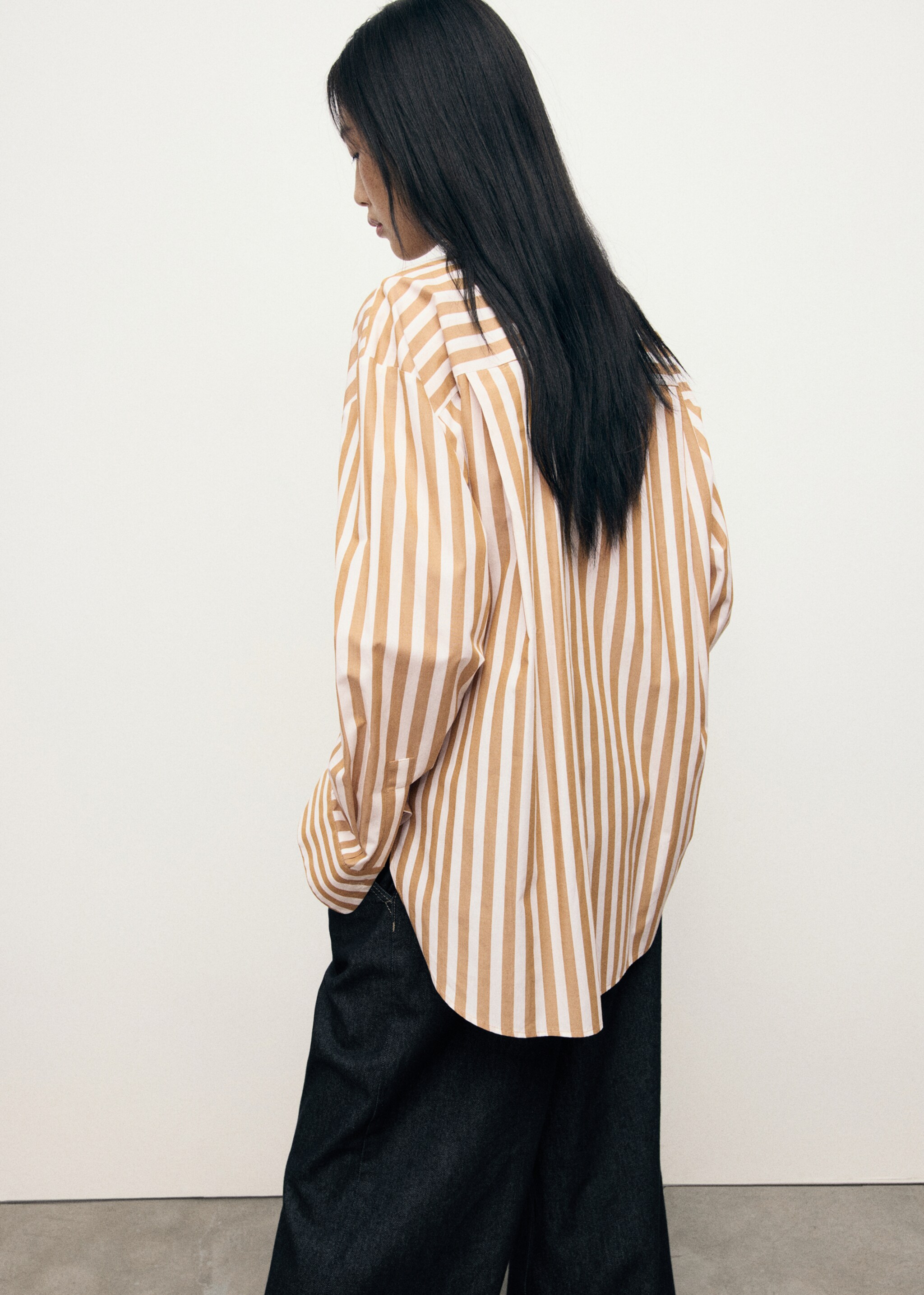 Oversize striped shirt - Reverse of the article, Off White. Ref: 17074084-00.