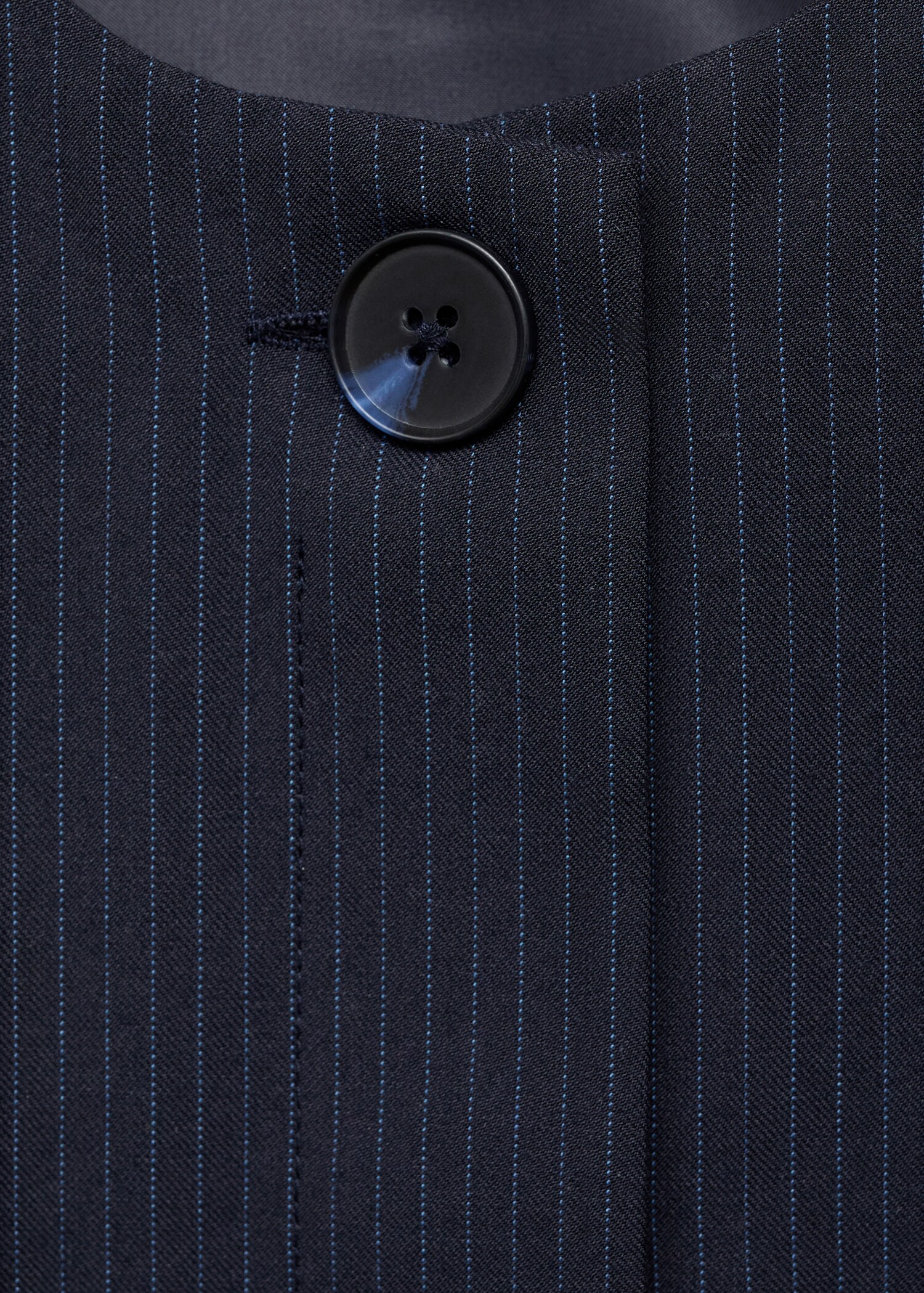 Pinstriped top with balloon effect - Details of the article 0