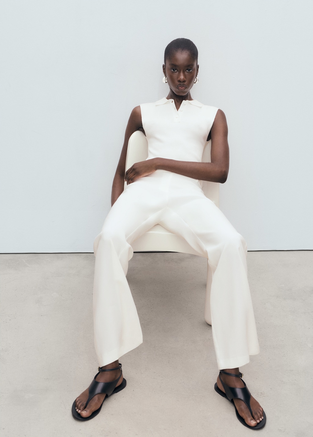 Straight-leg pants with belt loops