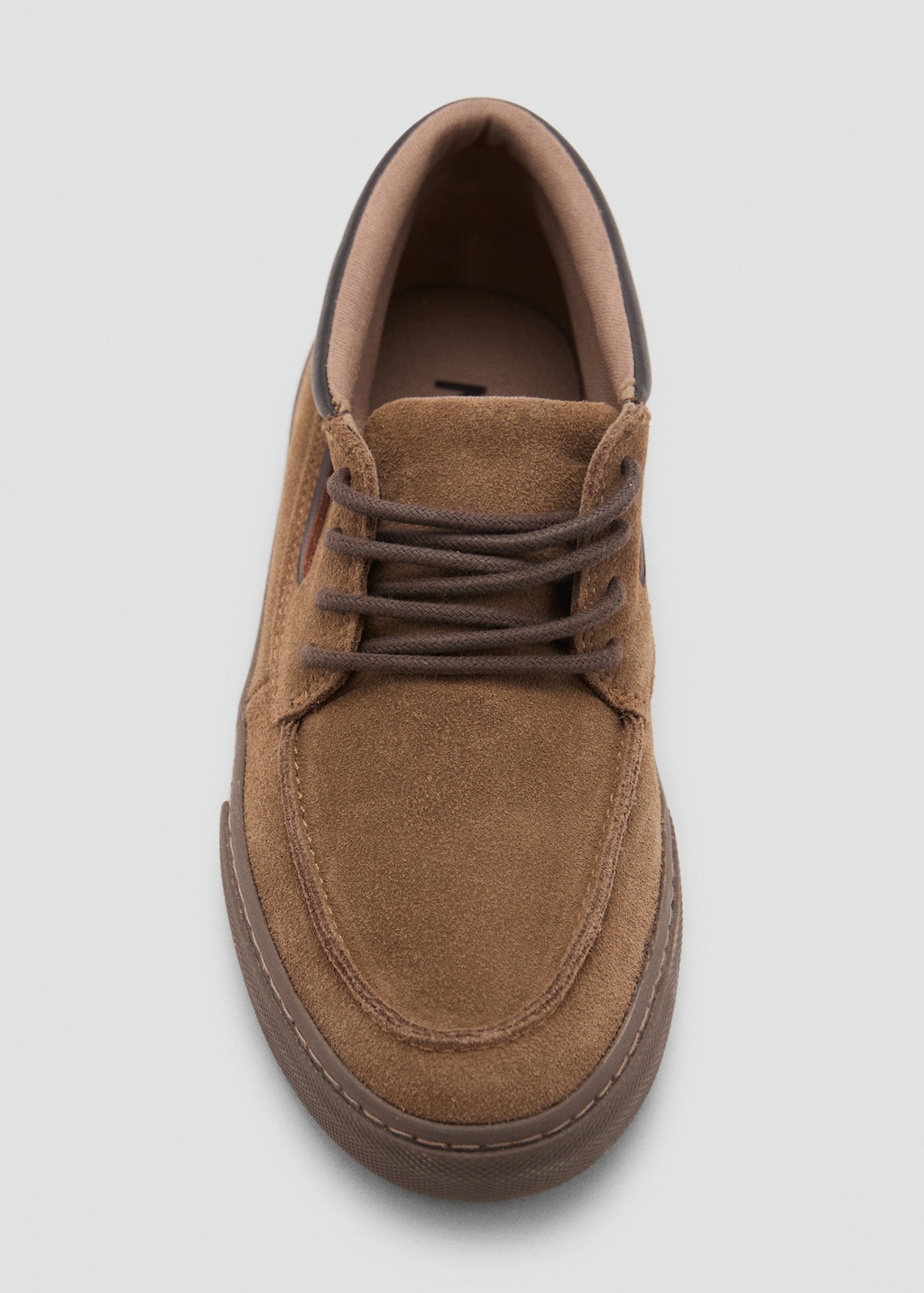 Lace-up leather shoes