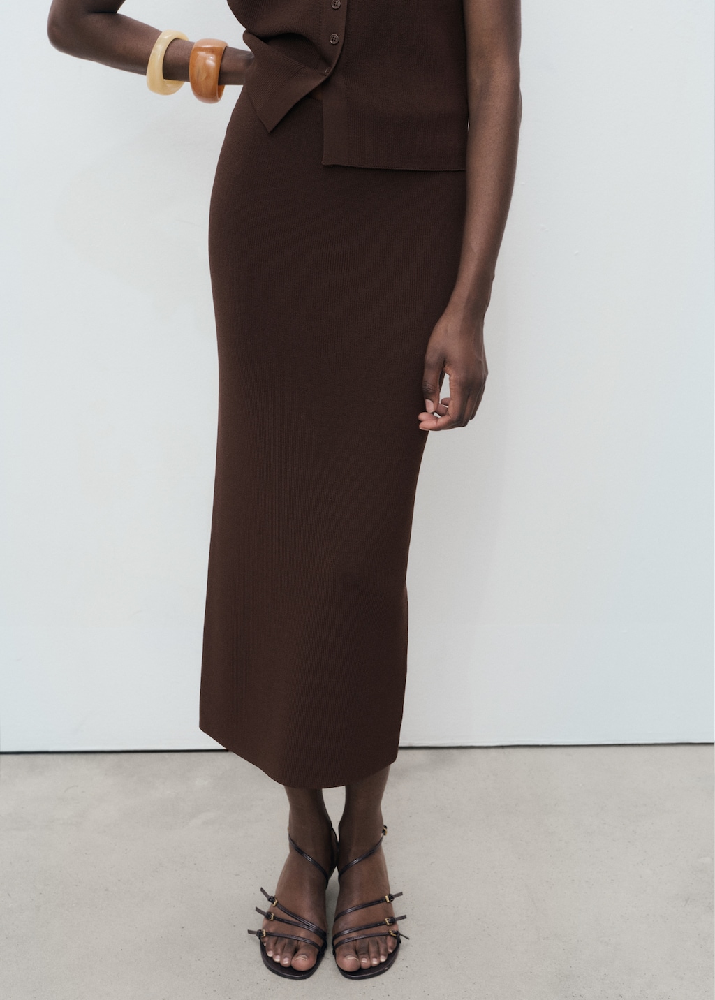 Fine knit midi skirt
