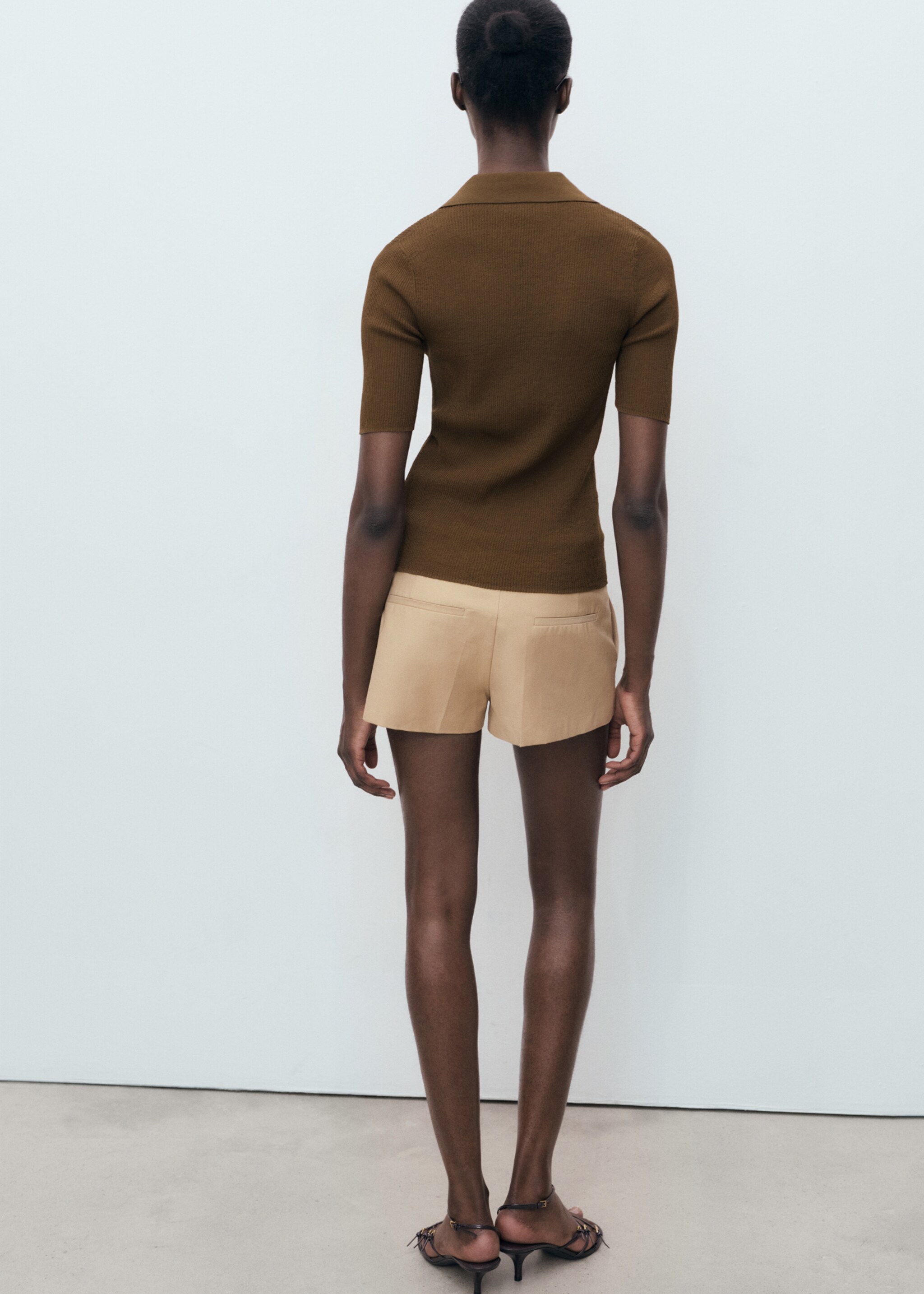Ribbed polo collar jumper - Reverse of the article, Chocolate. Ref: 17074102-00.