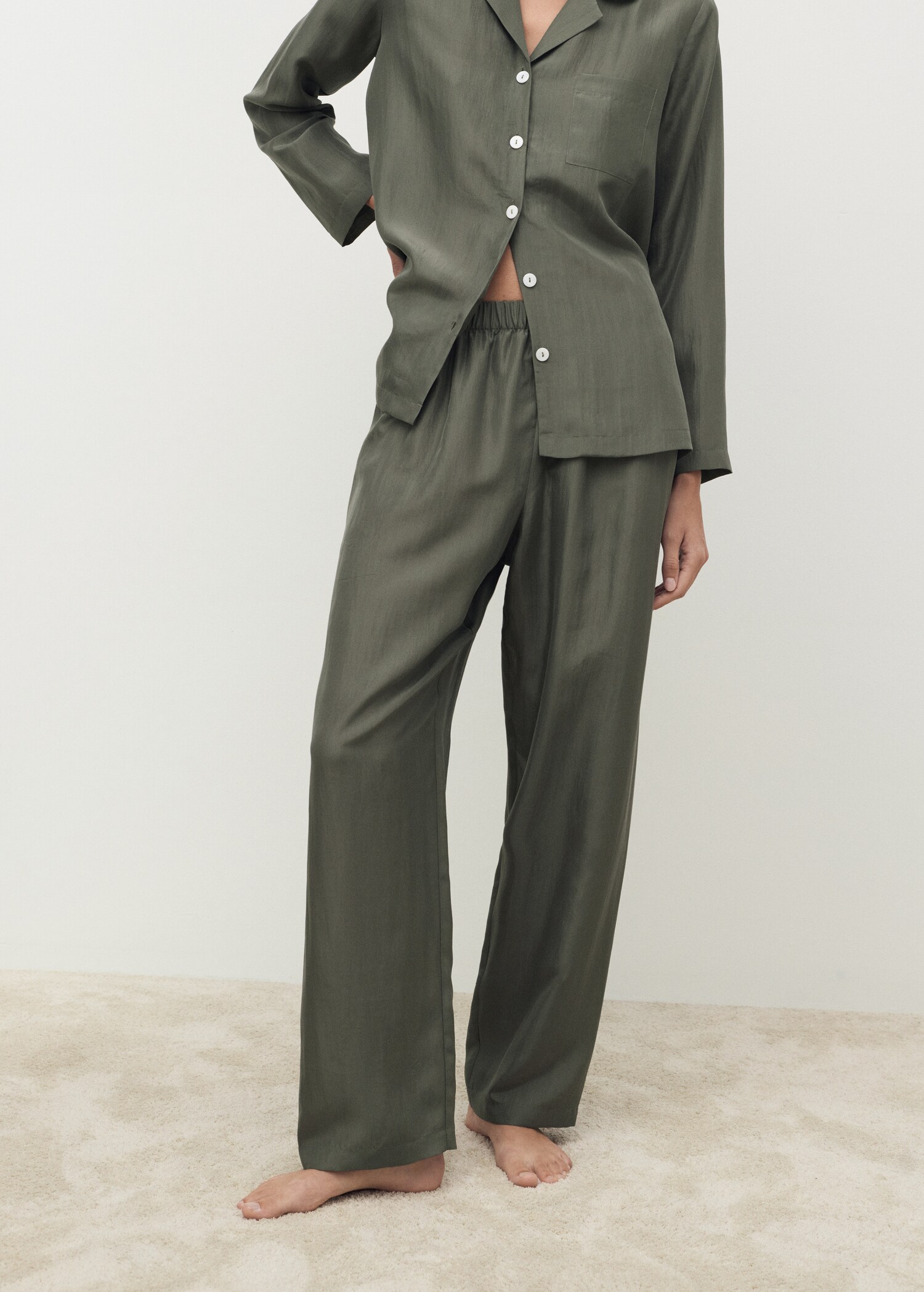 Pantalon soie - Plan moyen