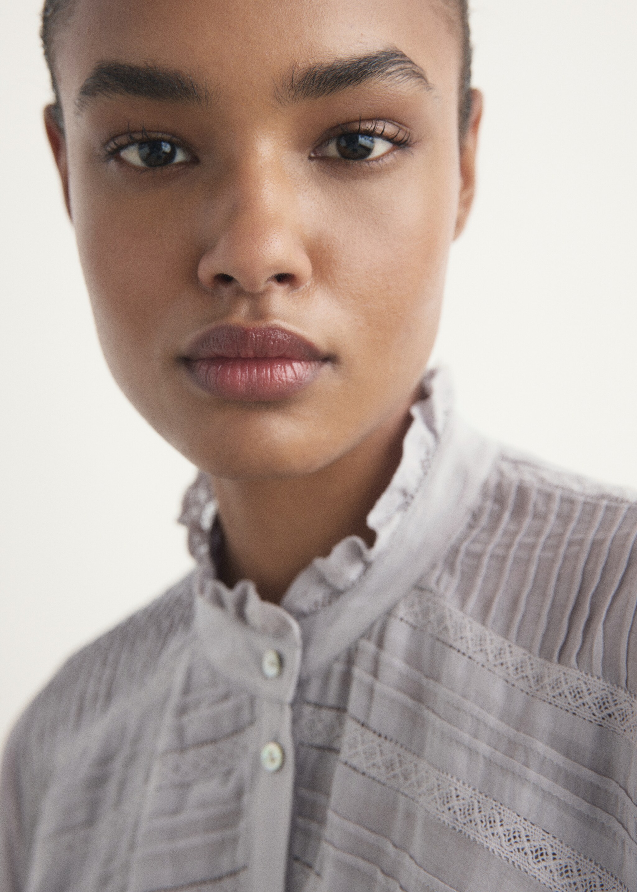 Short-sleeved cotton nightdress - Details of the article 1, Light/Pastel Grey. Ref: 17074131-00.