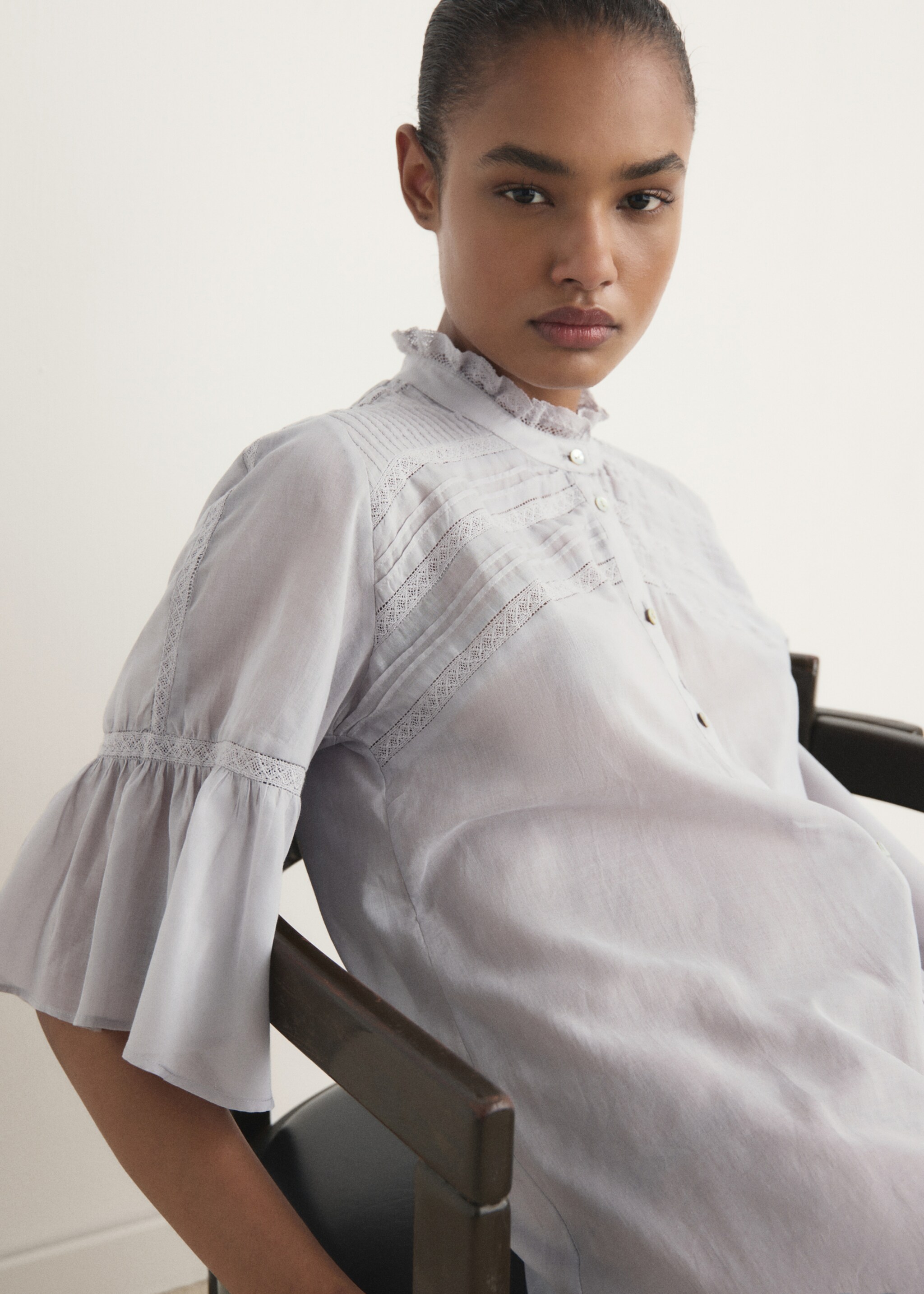 Short-sleeved cotton nightdress - Details of the article 2, Light/Pastel Grey. Ref: 17074131-00.
