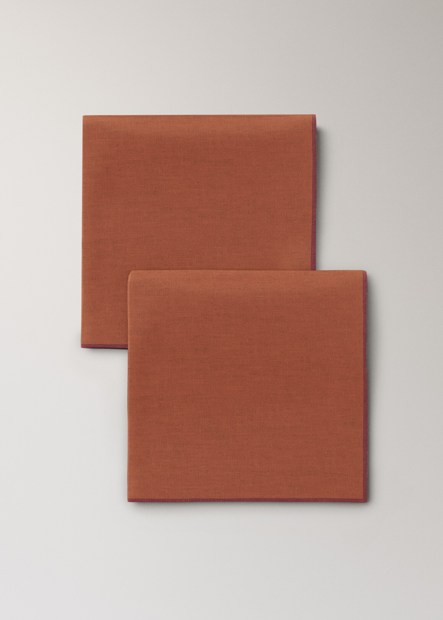 Linen overlock contrast napkins - Article without model