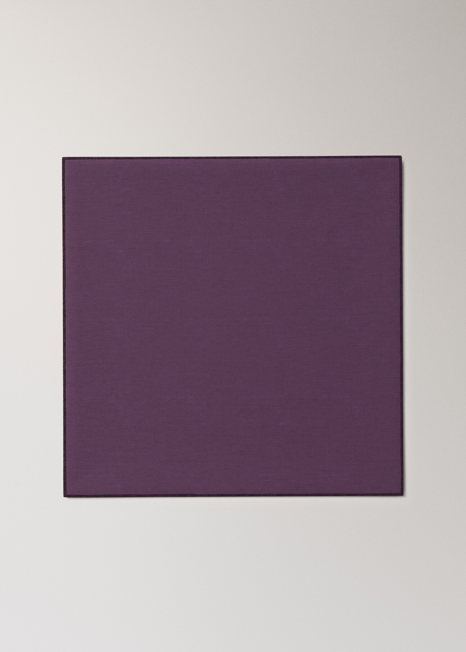 Linen overlock contrast napkins - Details of the article 2