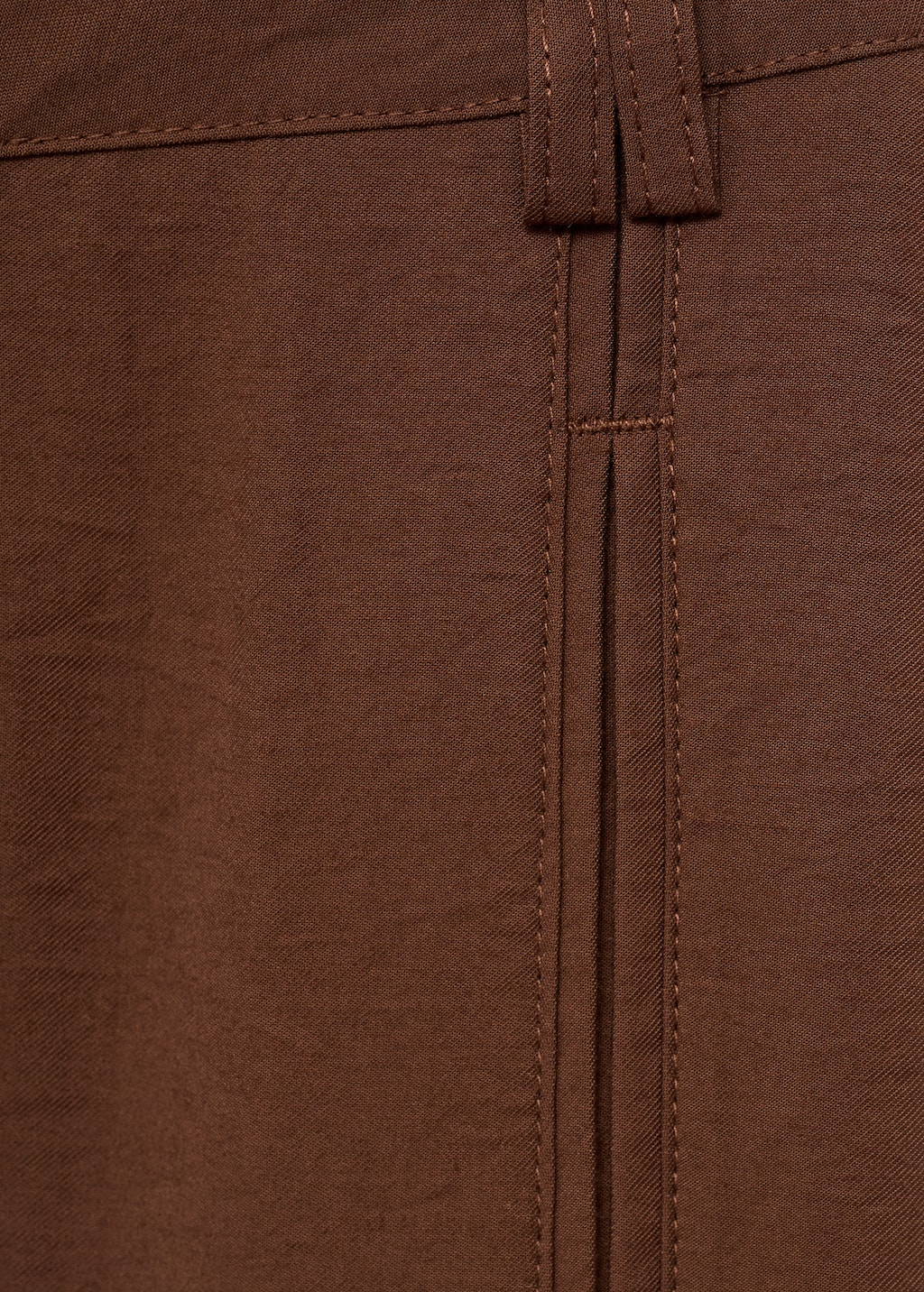 Straight-fit pleated pants