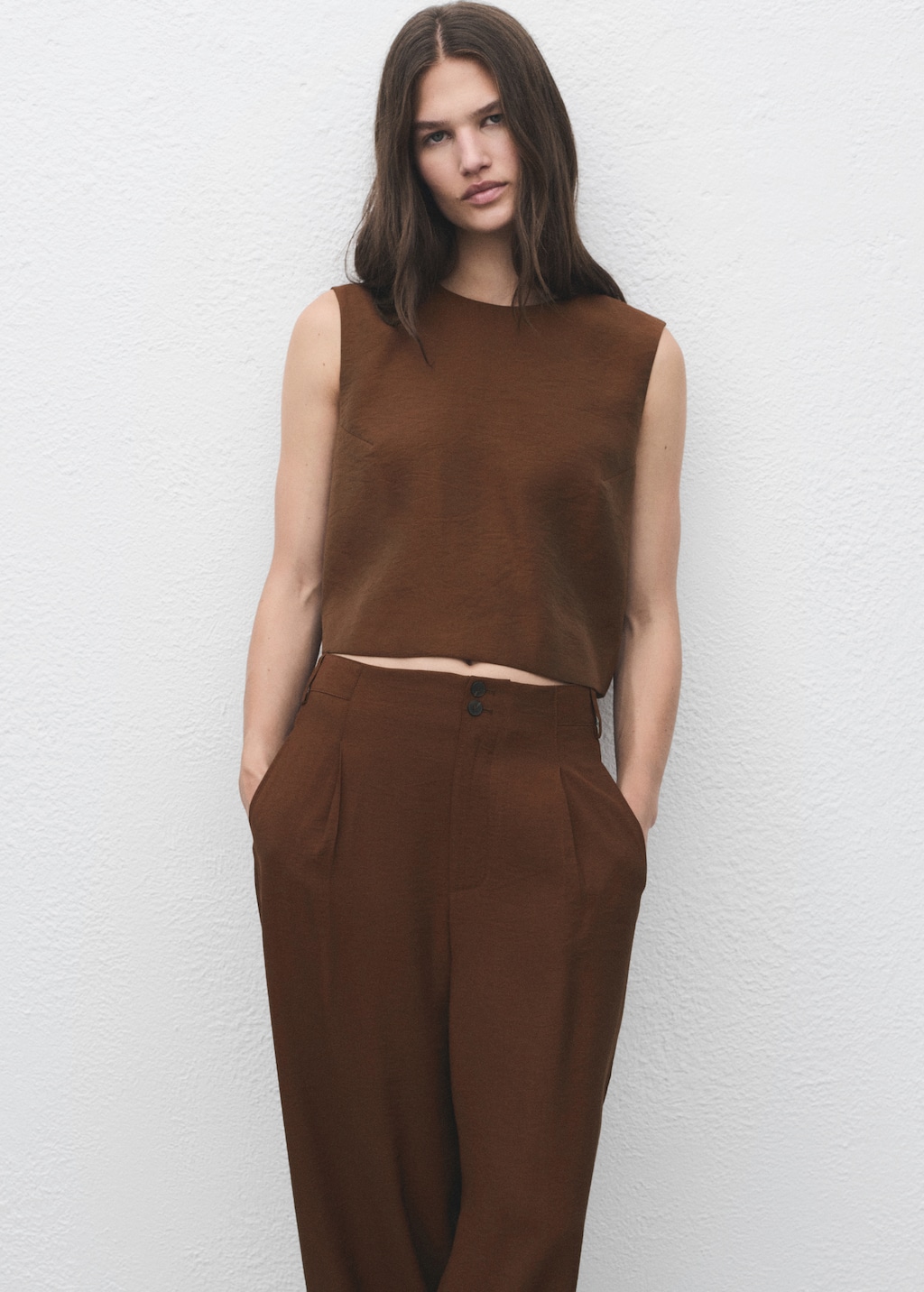 Straight-fit pleated pants