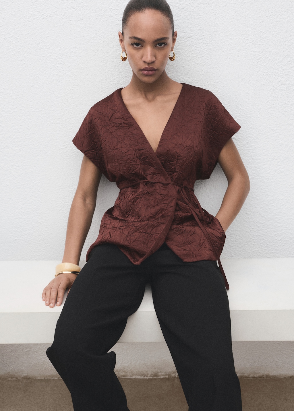 Double-breasted crinkled-effect vest