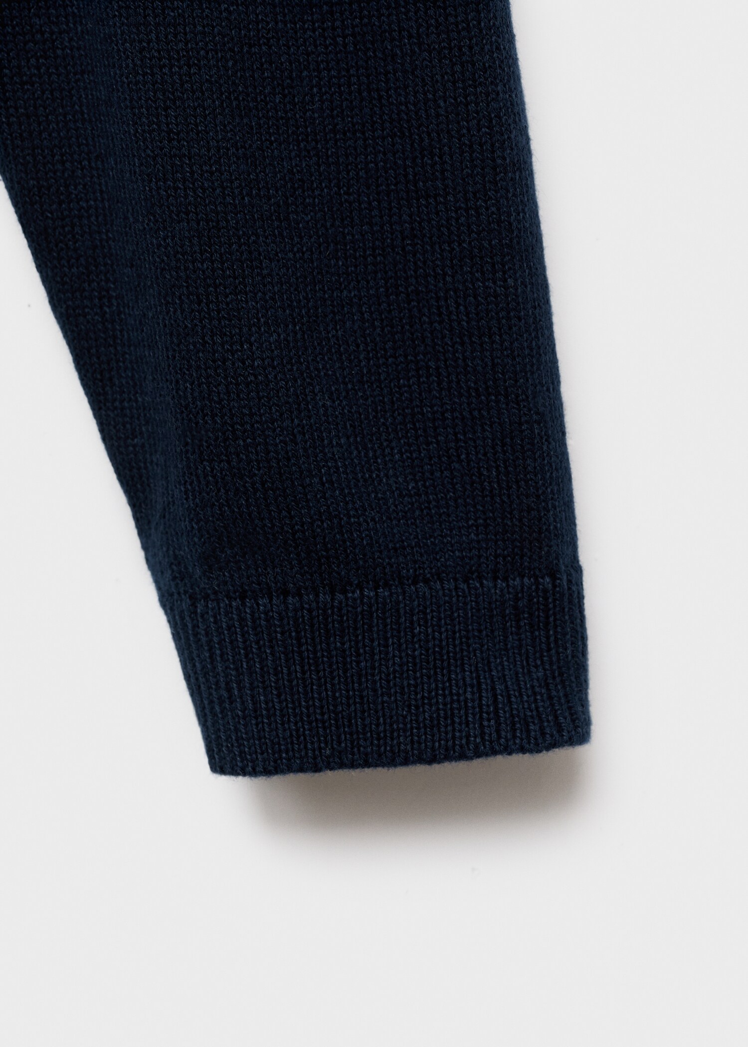 Knitted sweater with ribbed details - Details of the article 8