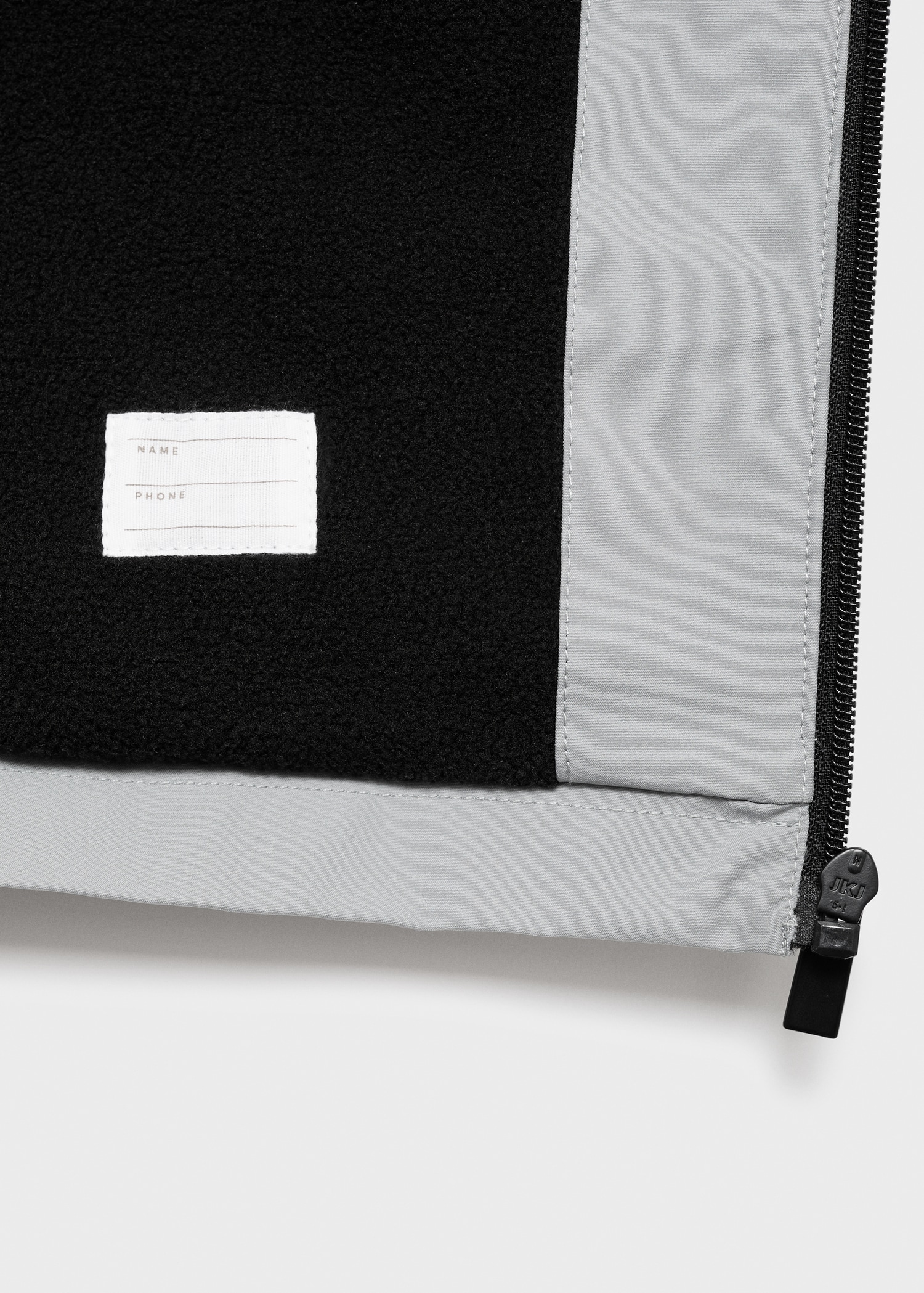 Hooded water-repellent coat - Details of the article 8
