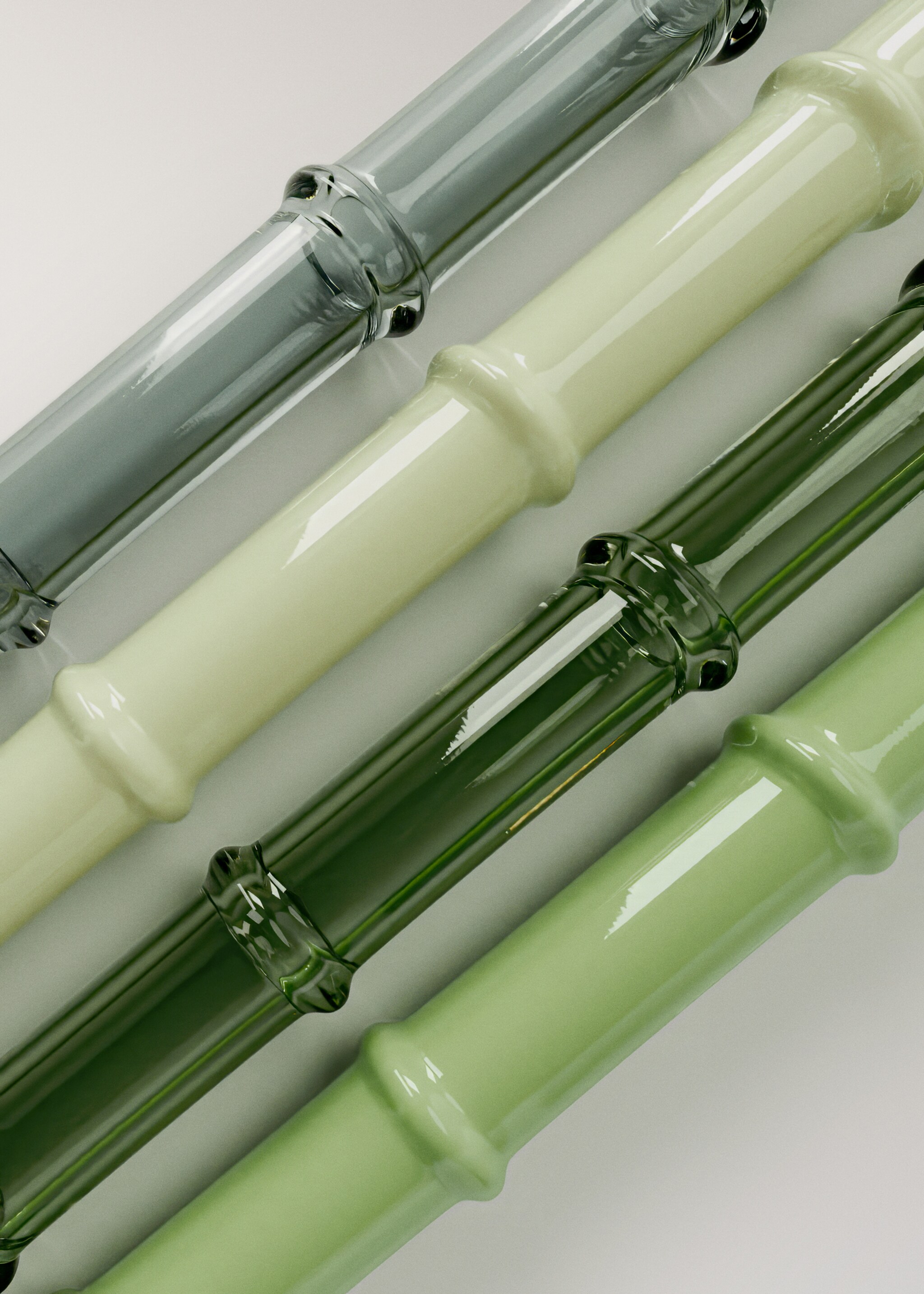 Pack of small multicolour borosilicate drinking straws - Details of the article 1, Green. Ref: 17074442-00.
