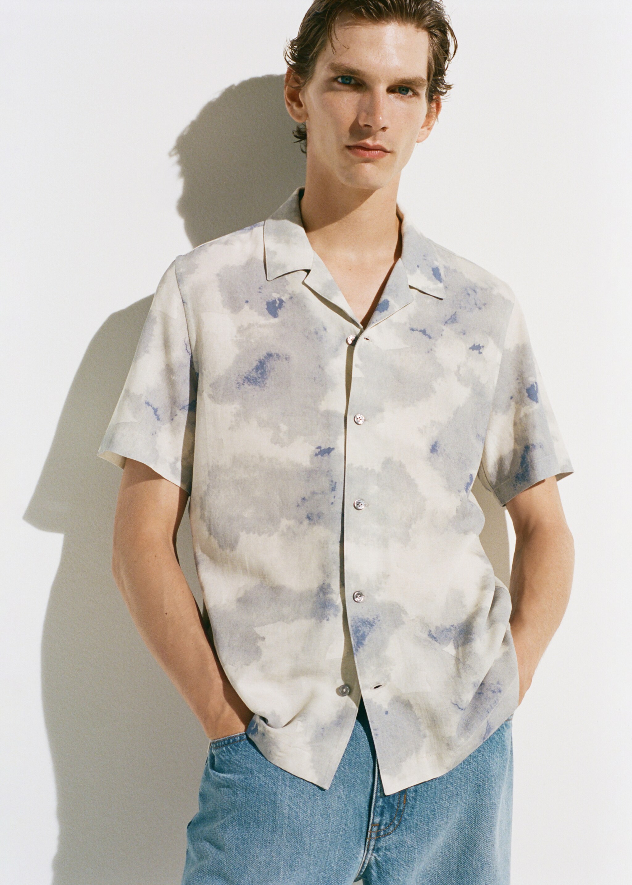 Printed bowling shirt - Details of the article 5, Light/Pastel Grey. Ref: 17074447-00.